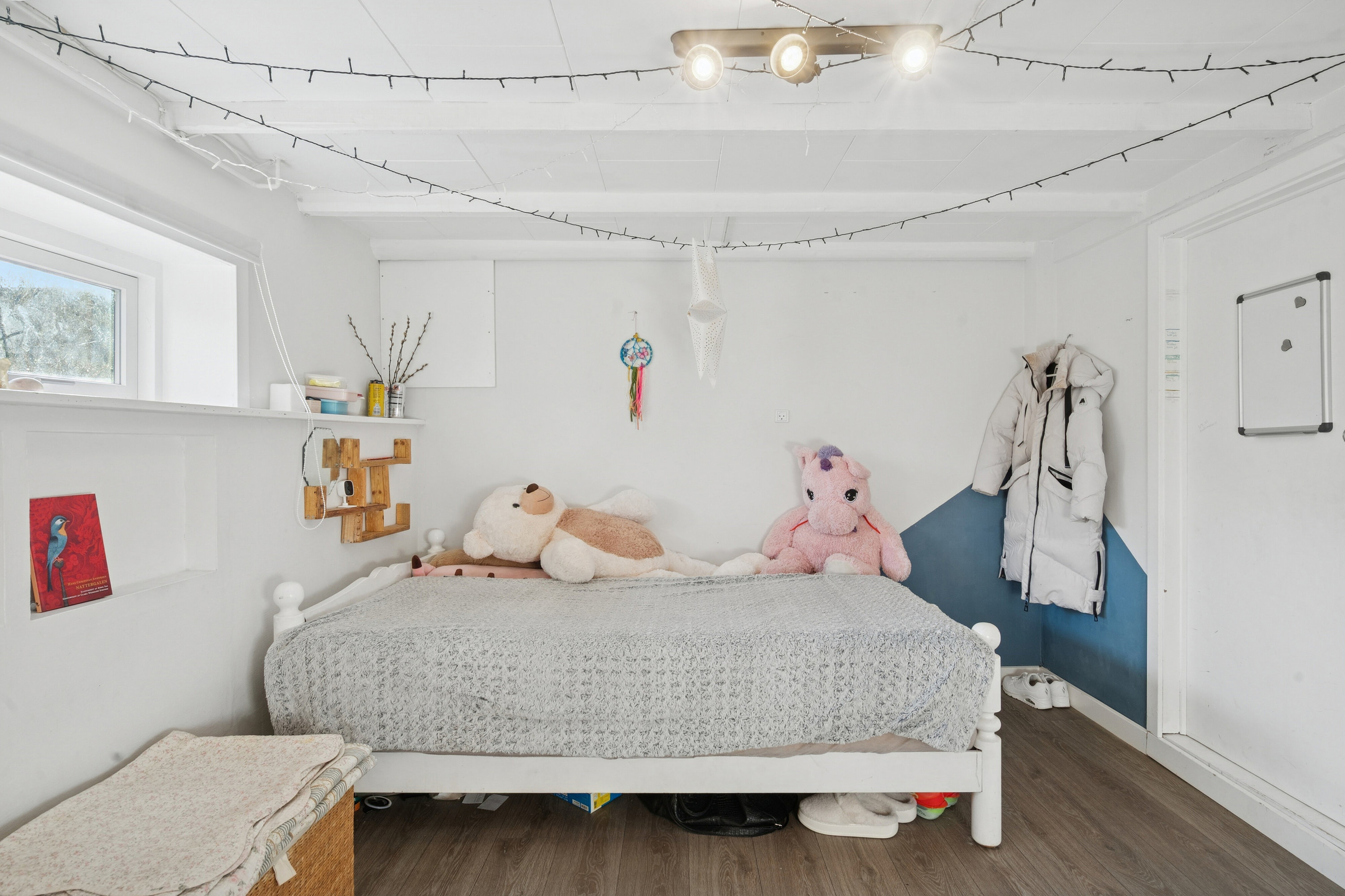 Fremhævet soveværelse billede i fuldskærmstilstand. Billede af Sønderkær 24, 2650 Hvidovre