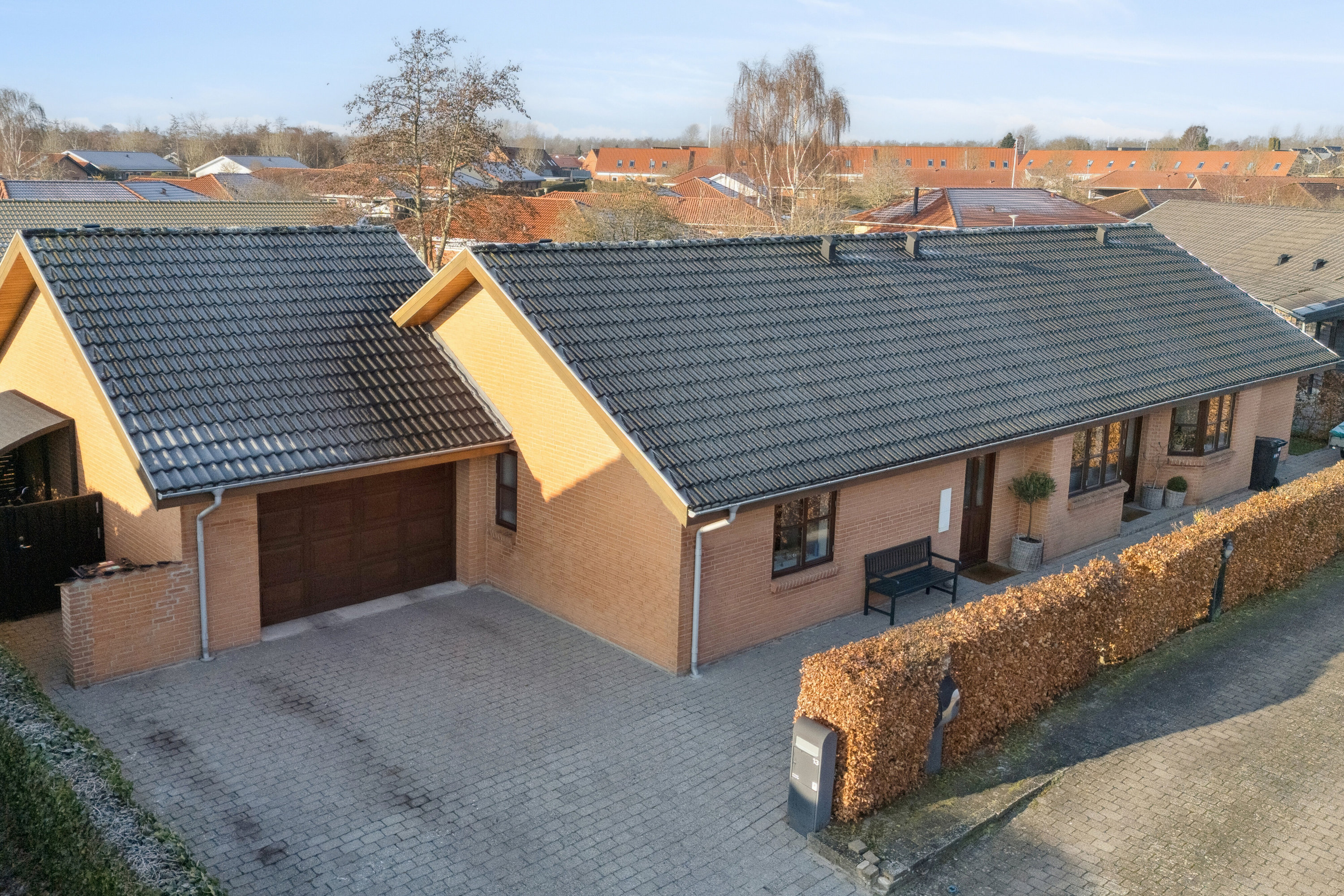 Fremhævet udendørs billede i fuldskærmstilstand. Billede af Østerbyvej 13, 8310 Tranbjerg J