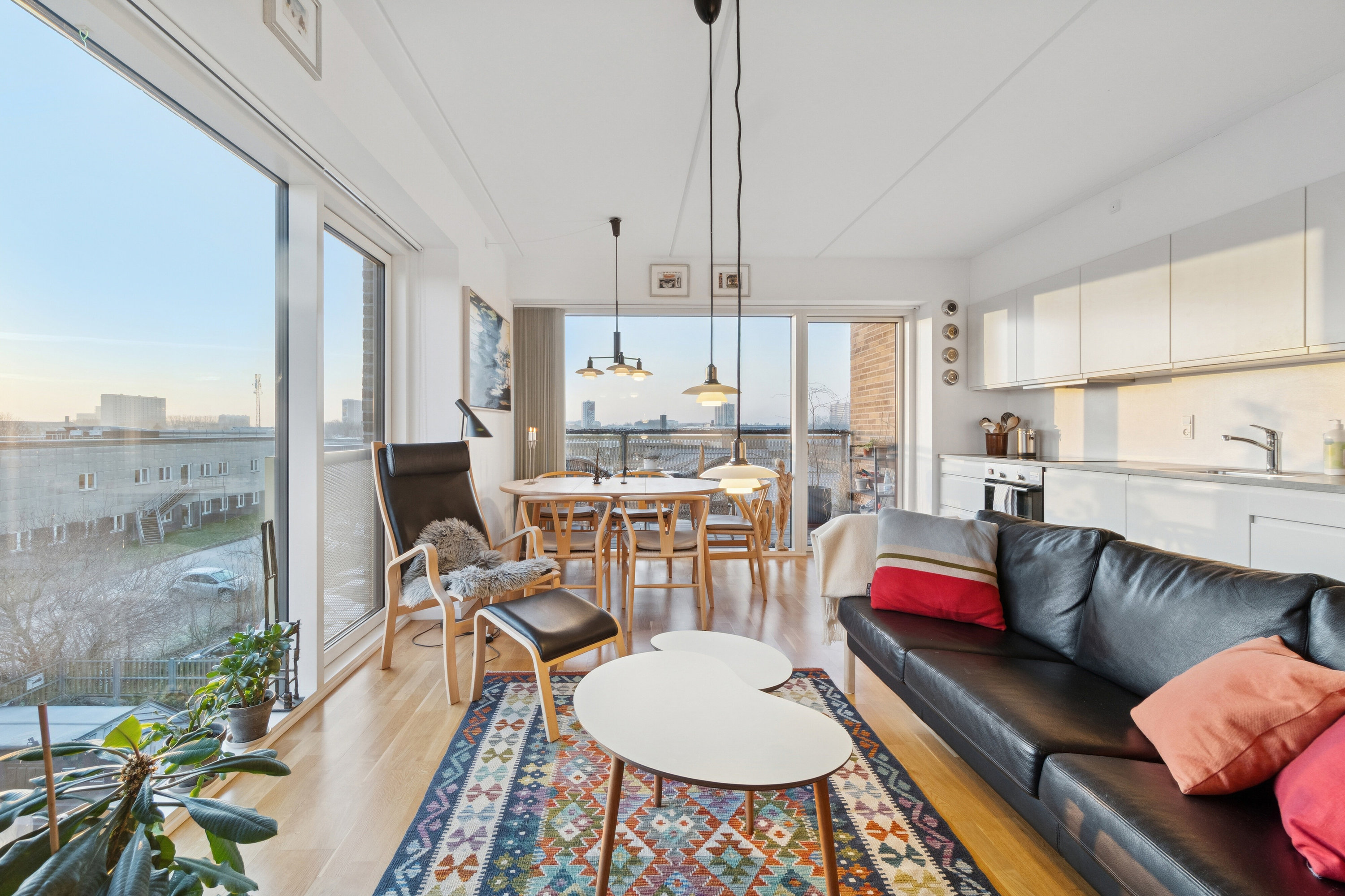 Fremhævet stue billede i fuldskærmstilstand. Billede af Kaffevej 55, 2. mf., 2610 Rødovre