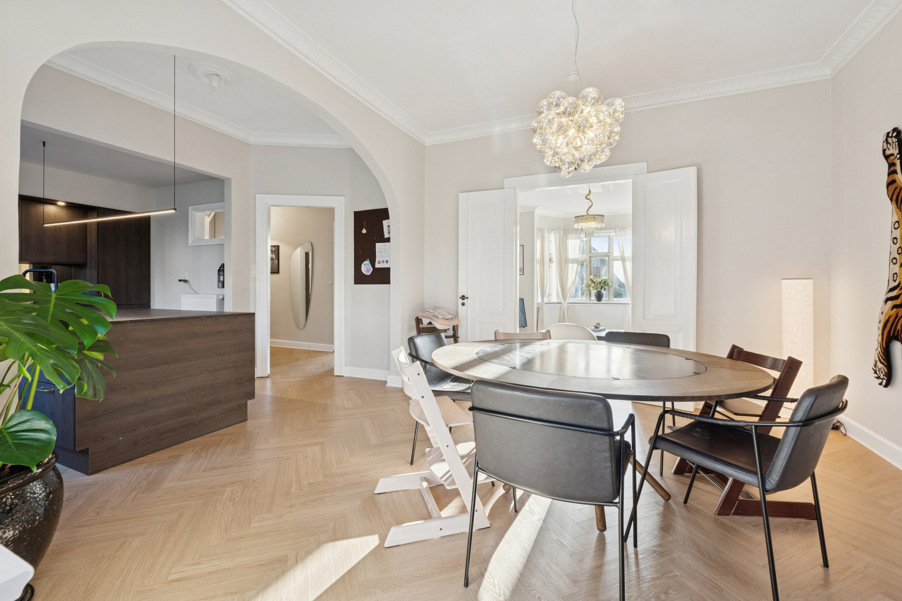 Fremhævet spisestue billede i fuldskærmstilstand. Billede af Strandvej 30, 5700 Svendborg
