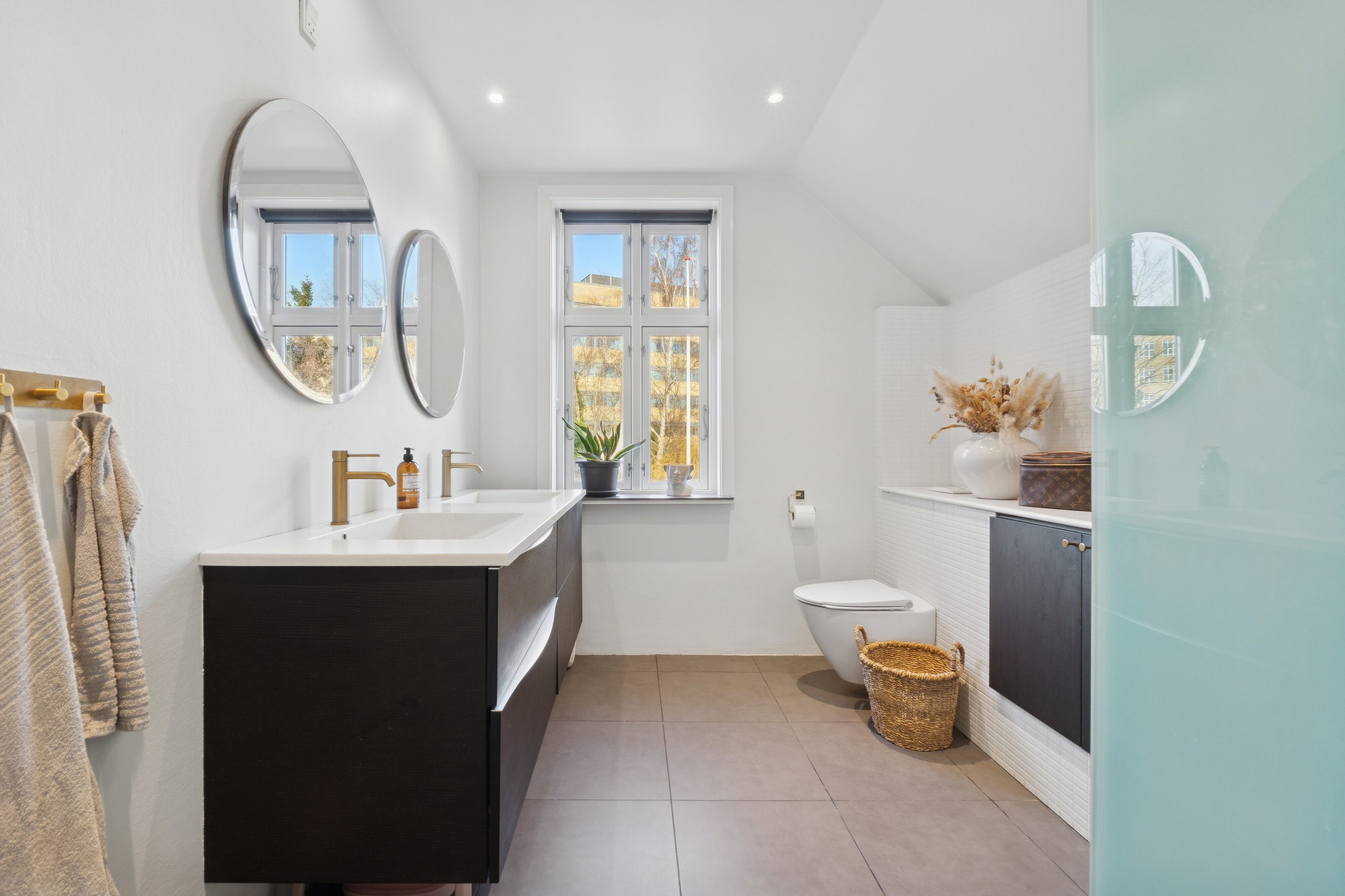 Fremhævet badeværelse billede i fuldskærmstilstand. Billede af Strandvej 30, 5700 Svendborg