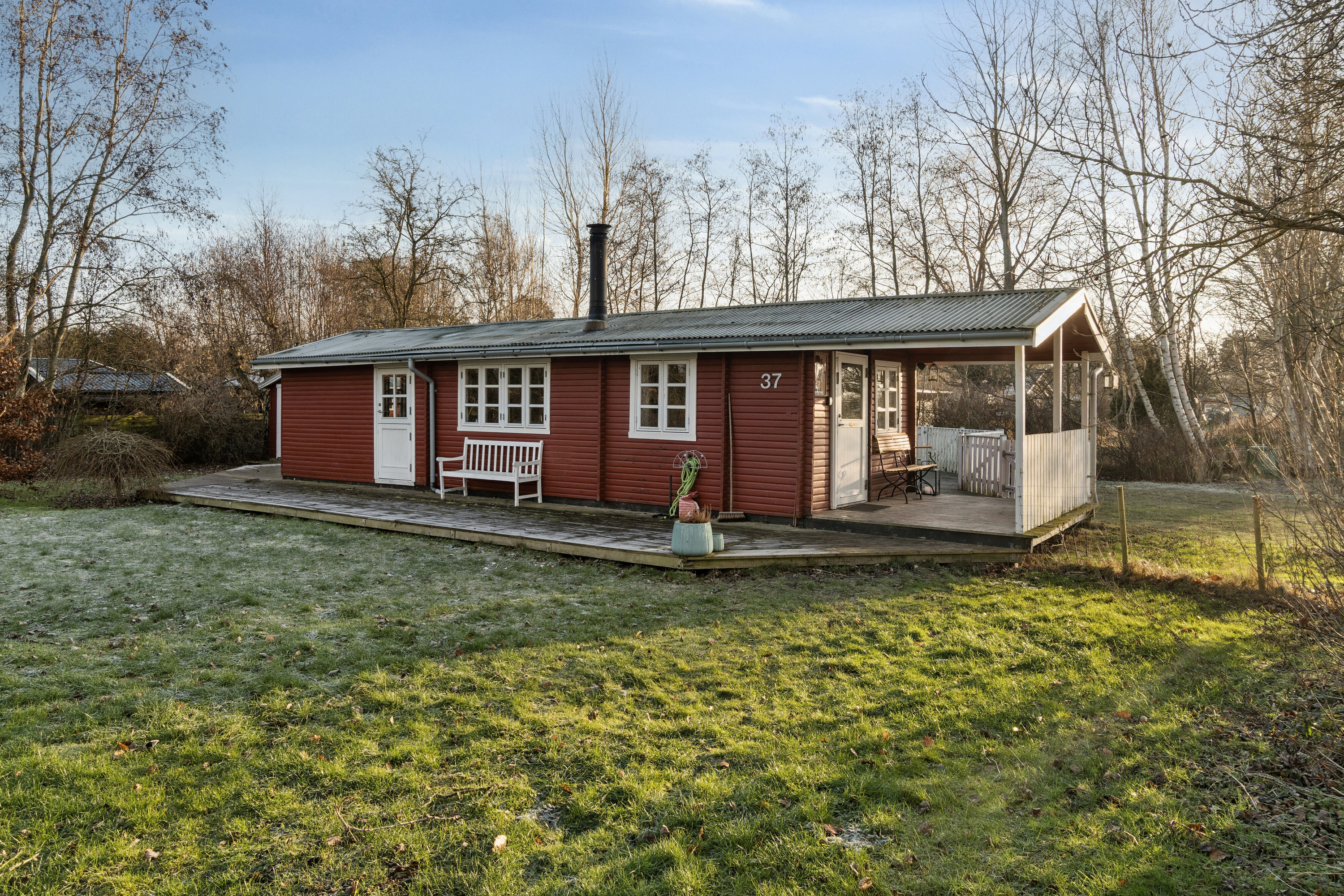 Miniaturebillede 1: set fra haven. Billede af Ovebæks Høj 37, Lammefjorden, 4571 Grevinge