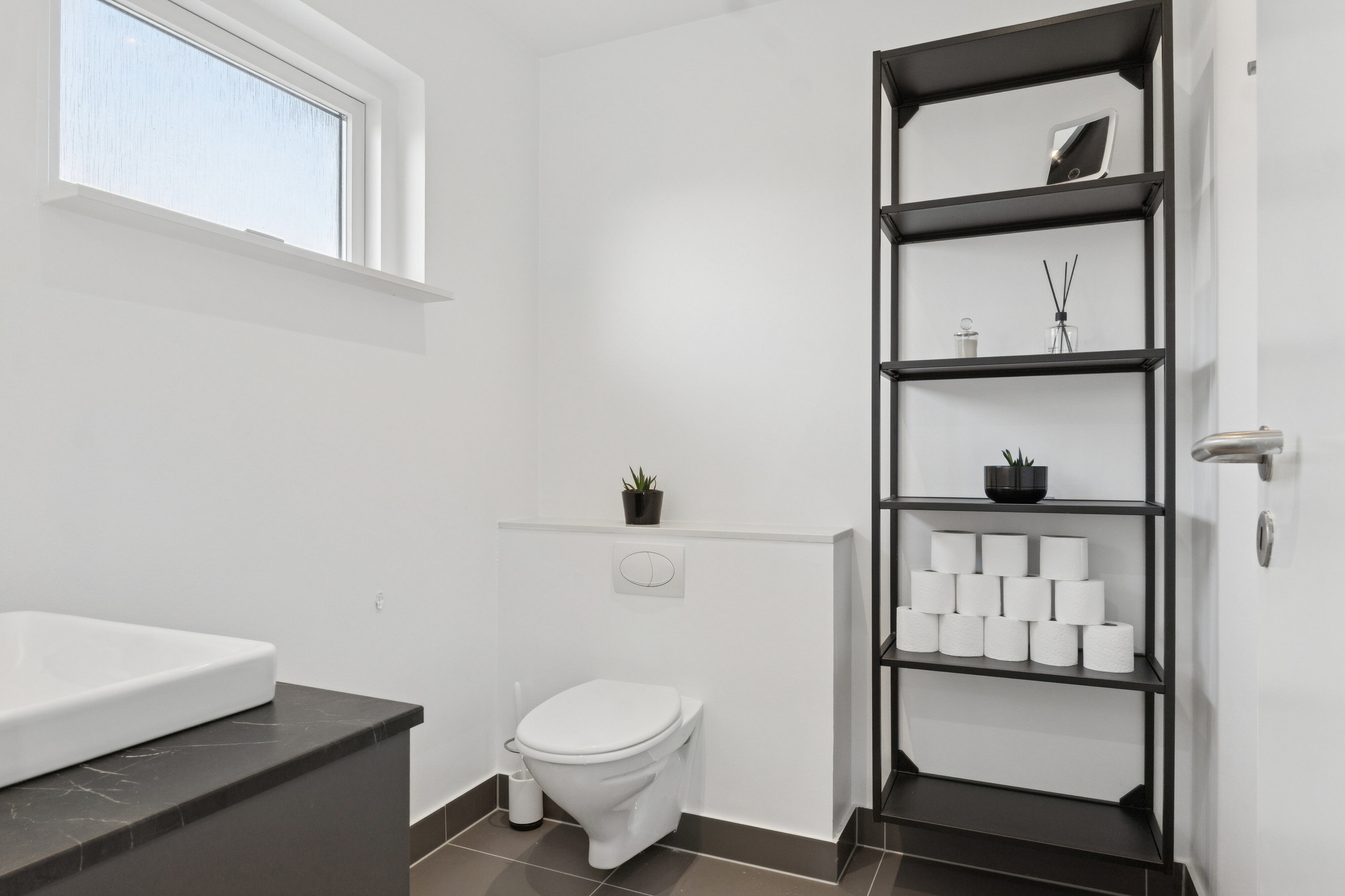 Fremhævet badeværelse billede i fuldskærmstilstand. Billede af Smedevænget 14, Dalby, 4690 Haslev