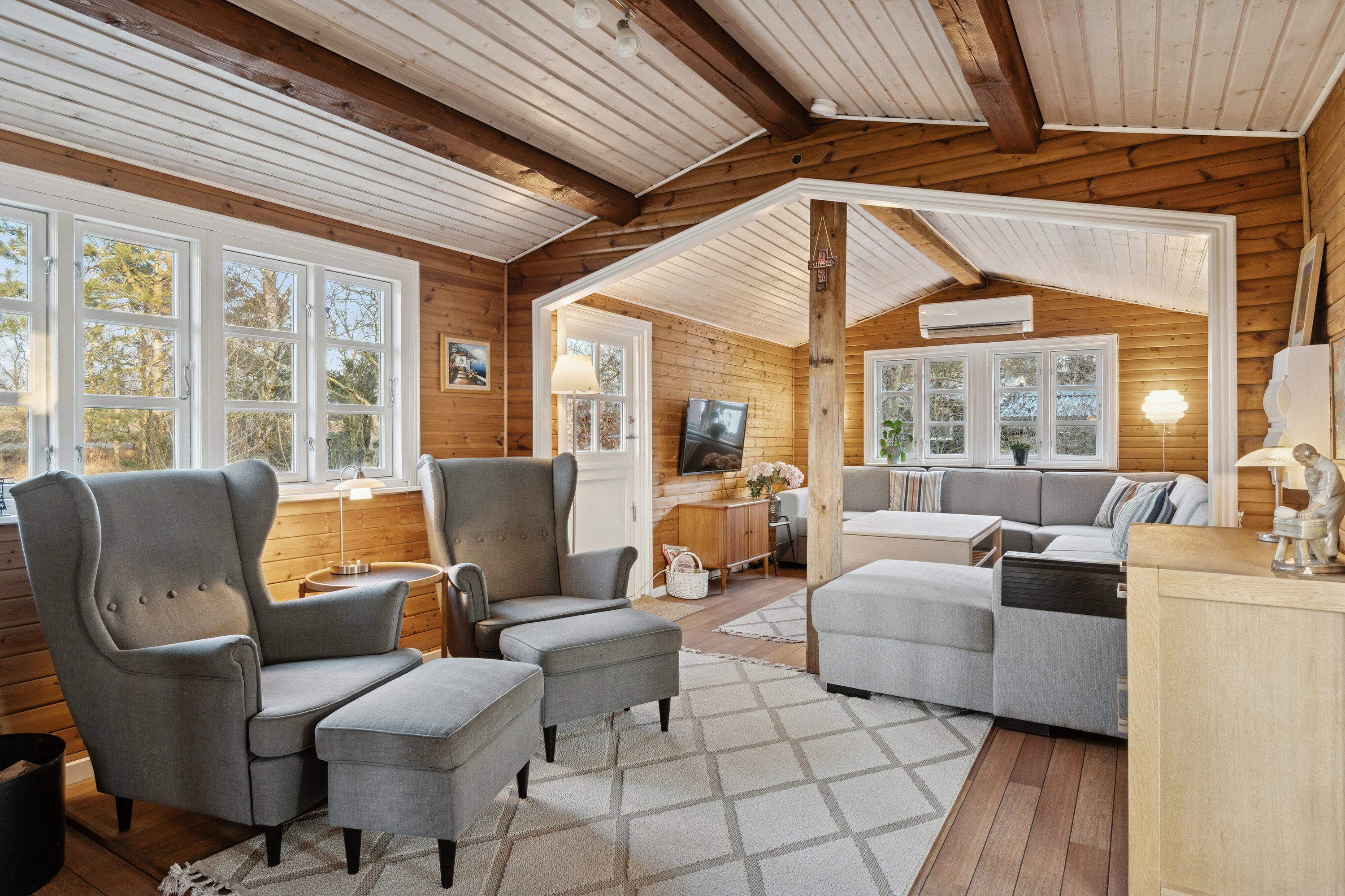 Fremhævet stue billede i fuldskærmstilstand. Billede af Ovebæks Høj 37, Lammefjorden, 4571 Grevinge