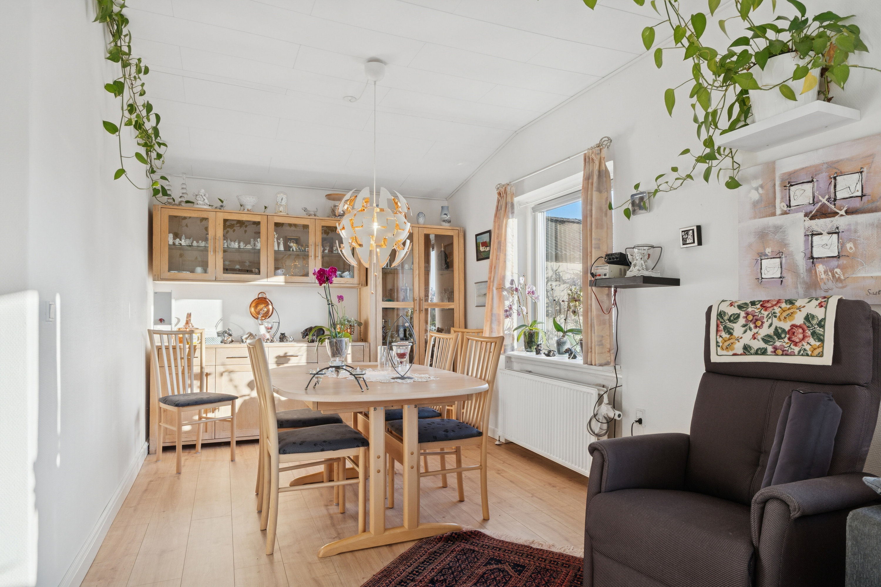 Fremhævet spisestue billede i fuldskærmstilstand. Billede af Tværvej 5, 3300 Frederiksværk