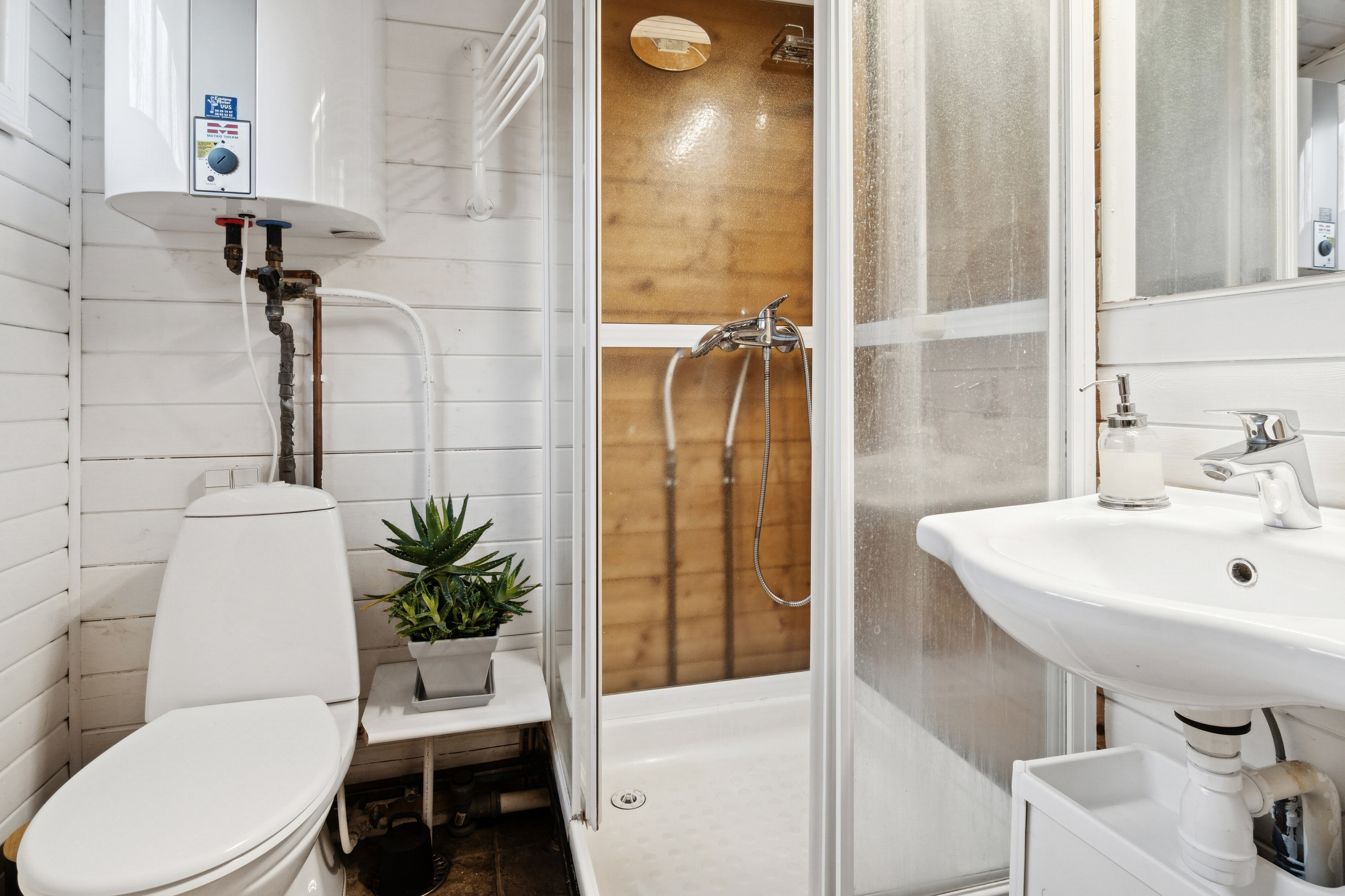 Fremhævet badeværelse billede i fuldskærmstilstand. Billede af Ovebæks Høj 37, Lammefjorden, 4571 Grevinge