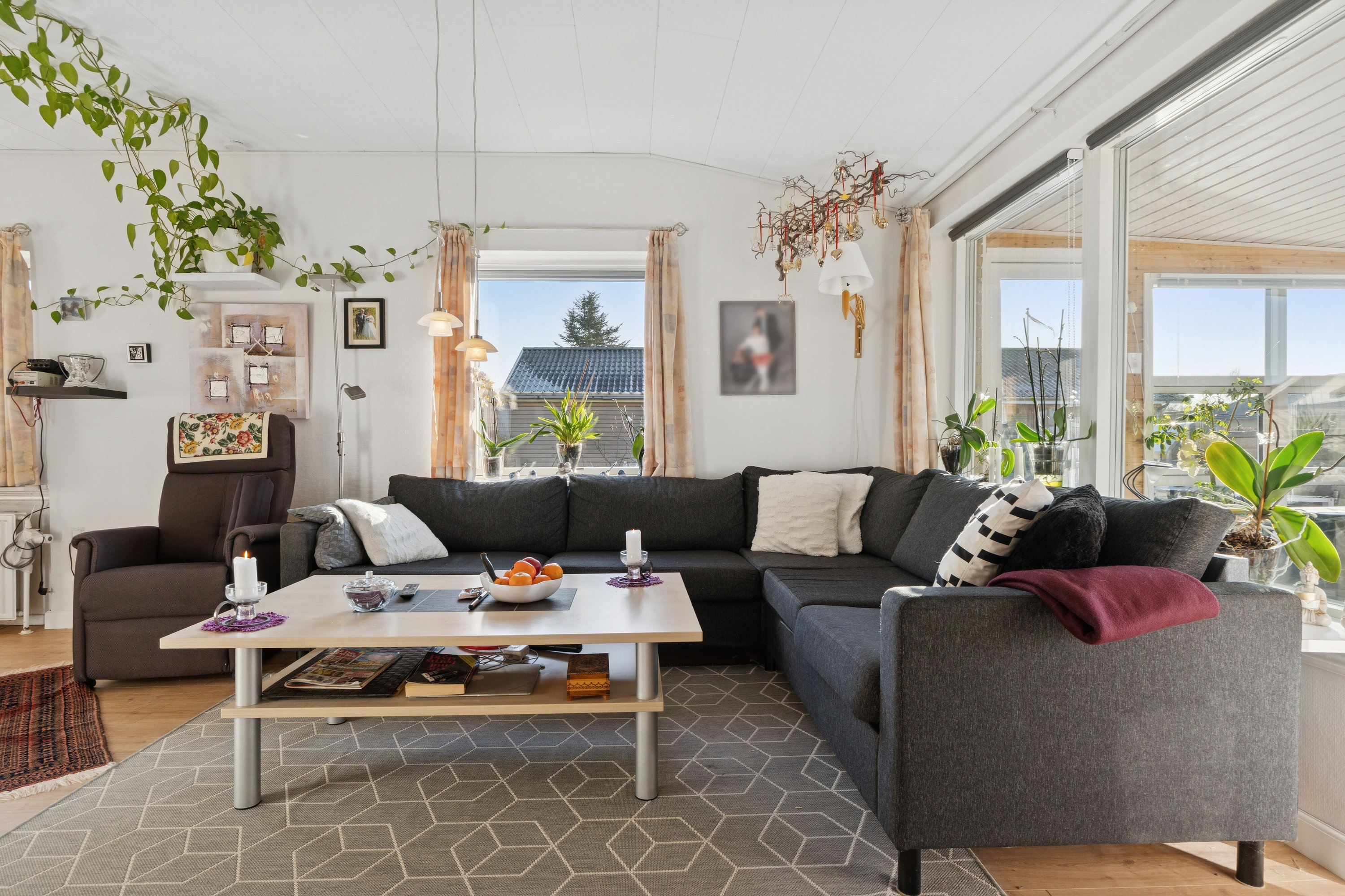 Fremhævet stue billede i fuldskærmstilstand. Billede af Tværvej 5, 3300 Frederiksværk