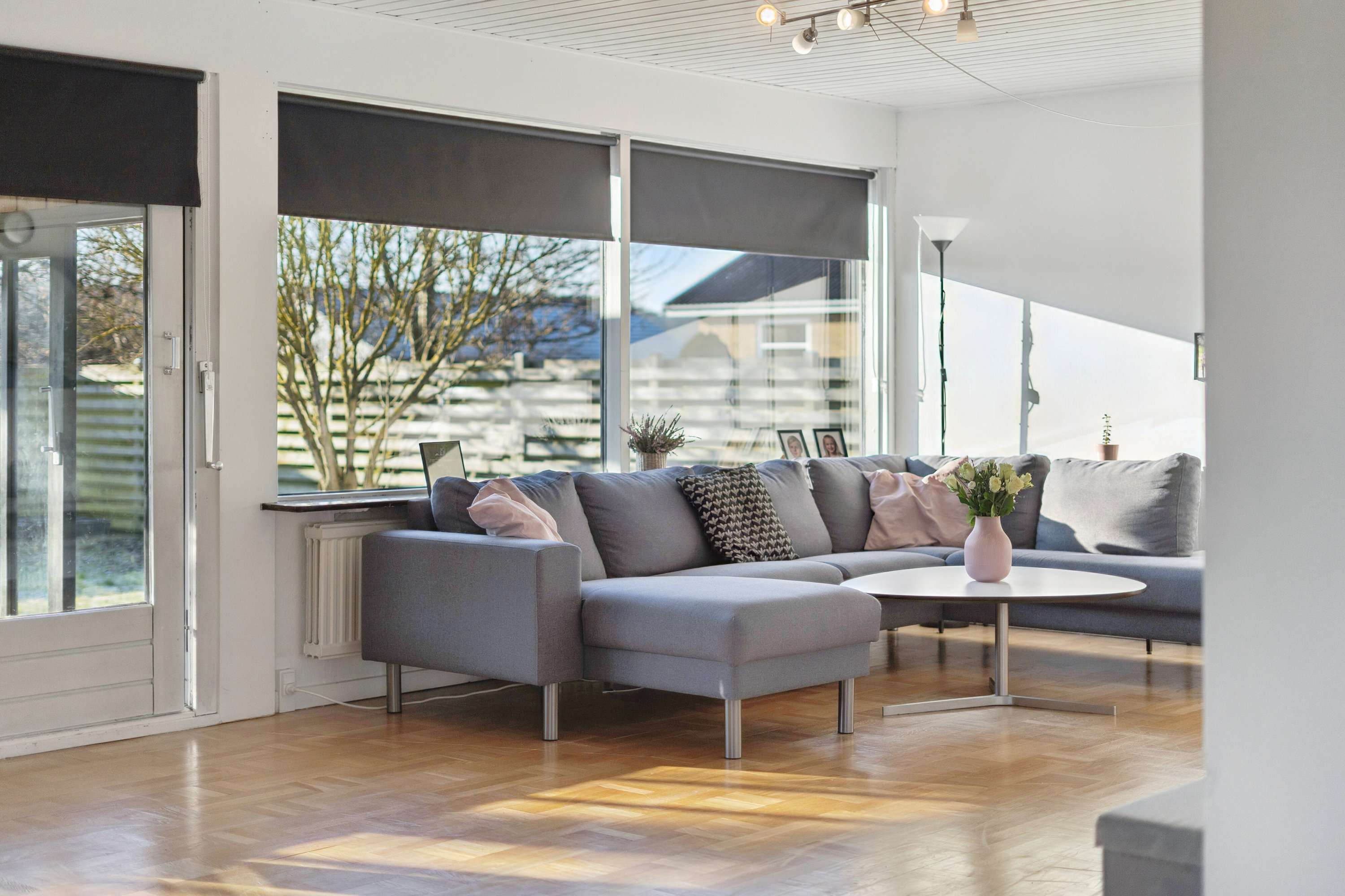 Fremhævet stue billede i fuldskærmstilstand. Billede af Præsteengen 18, Rønnebæk, 4700 Næstved