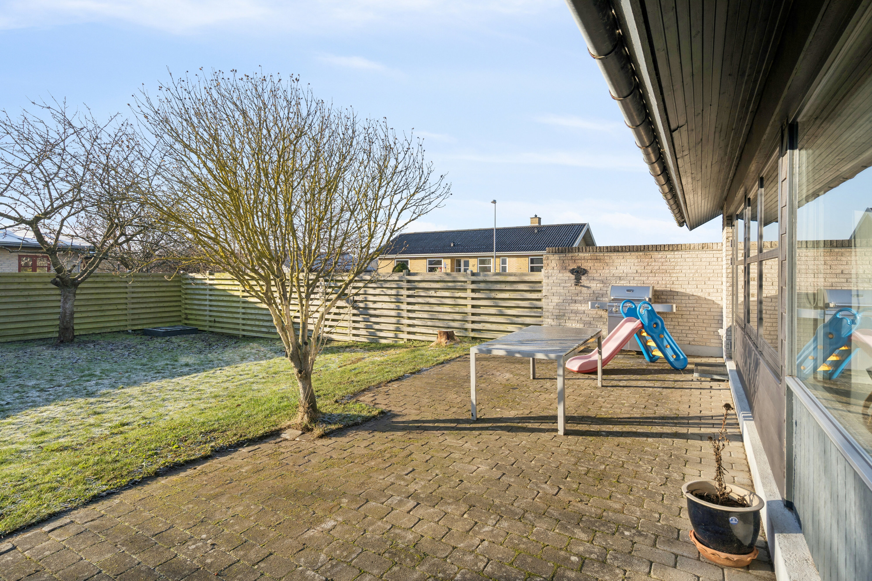 Fremhævet terrasse billede i fuldskærmstilstand. Billede af Præsteengen 18, Rønnebæk, 4700 Næstved