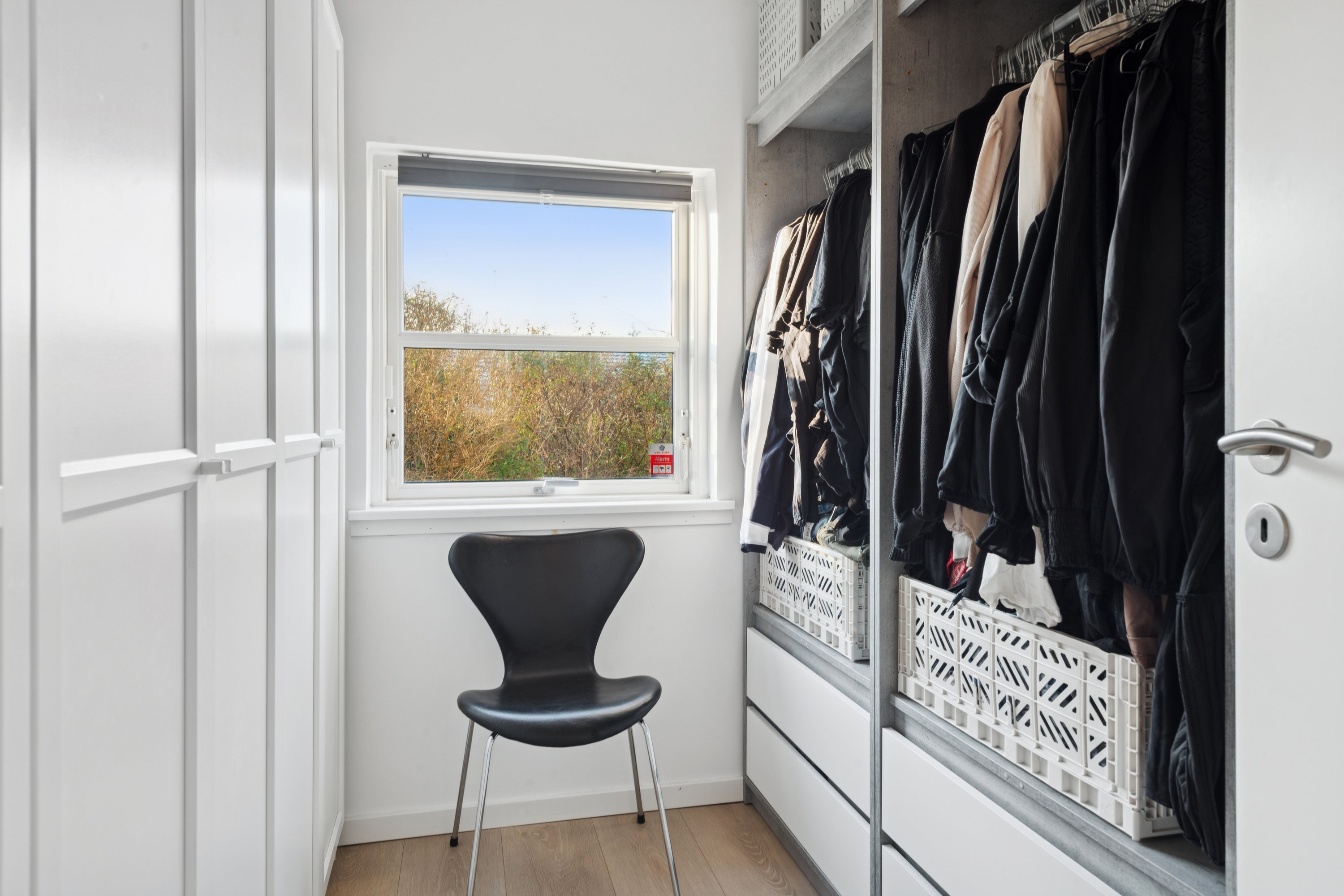 Fremhævet værelse billede i fuldskærmstilstand. Billede af Bastebjerg 33, 2690 Karlslunde