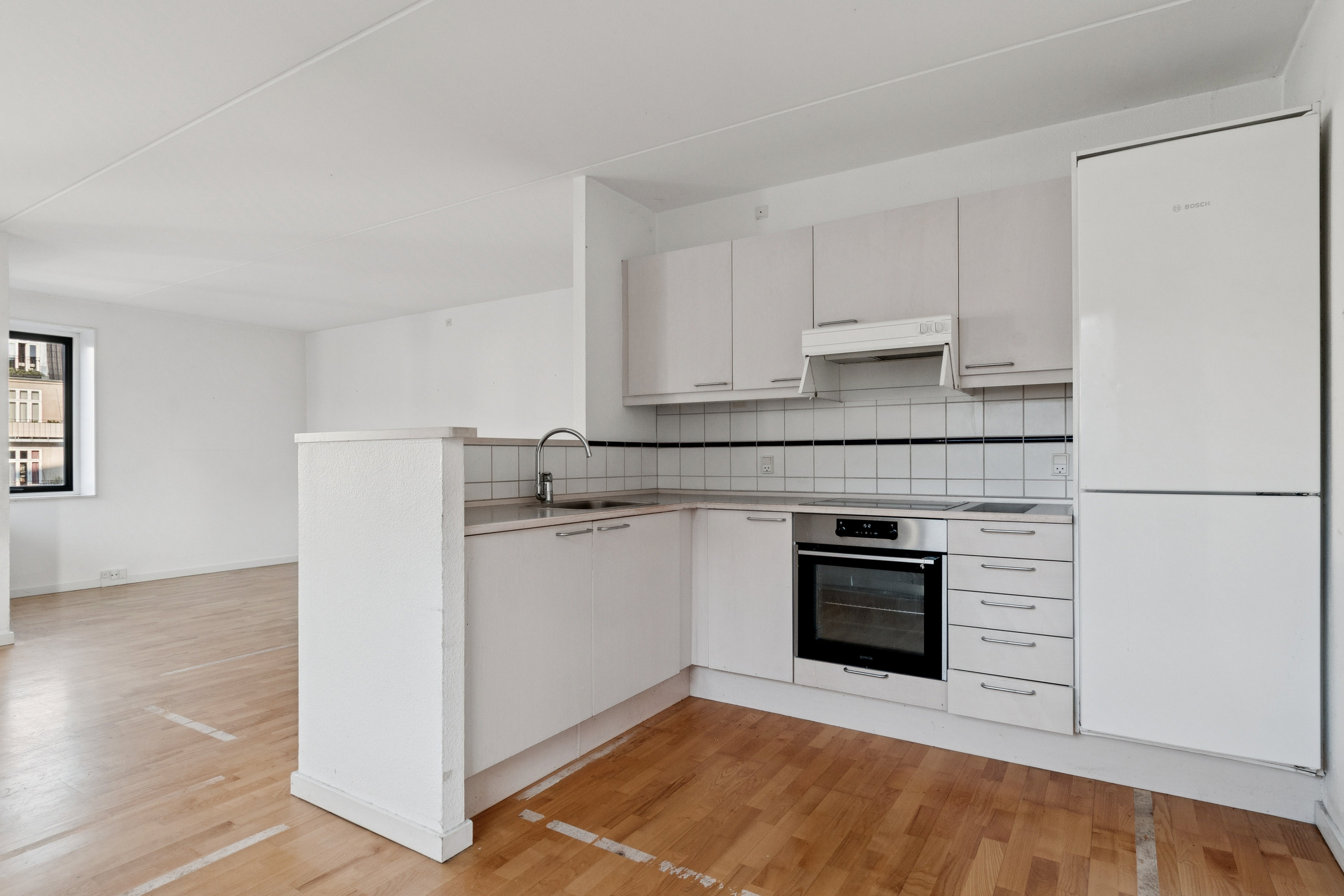 Fremhævet køkken billede i fuldskærmstilstand. Billede af Sveasvej 8, 1. 3., 1917 Frederiksberg C