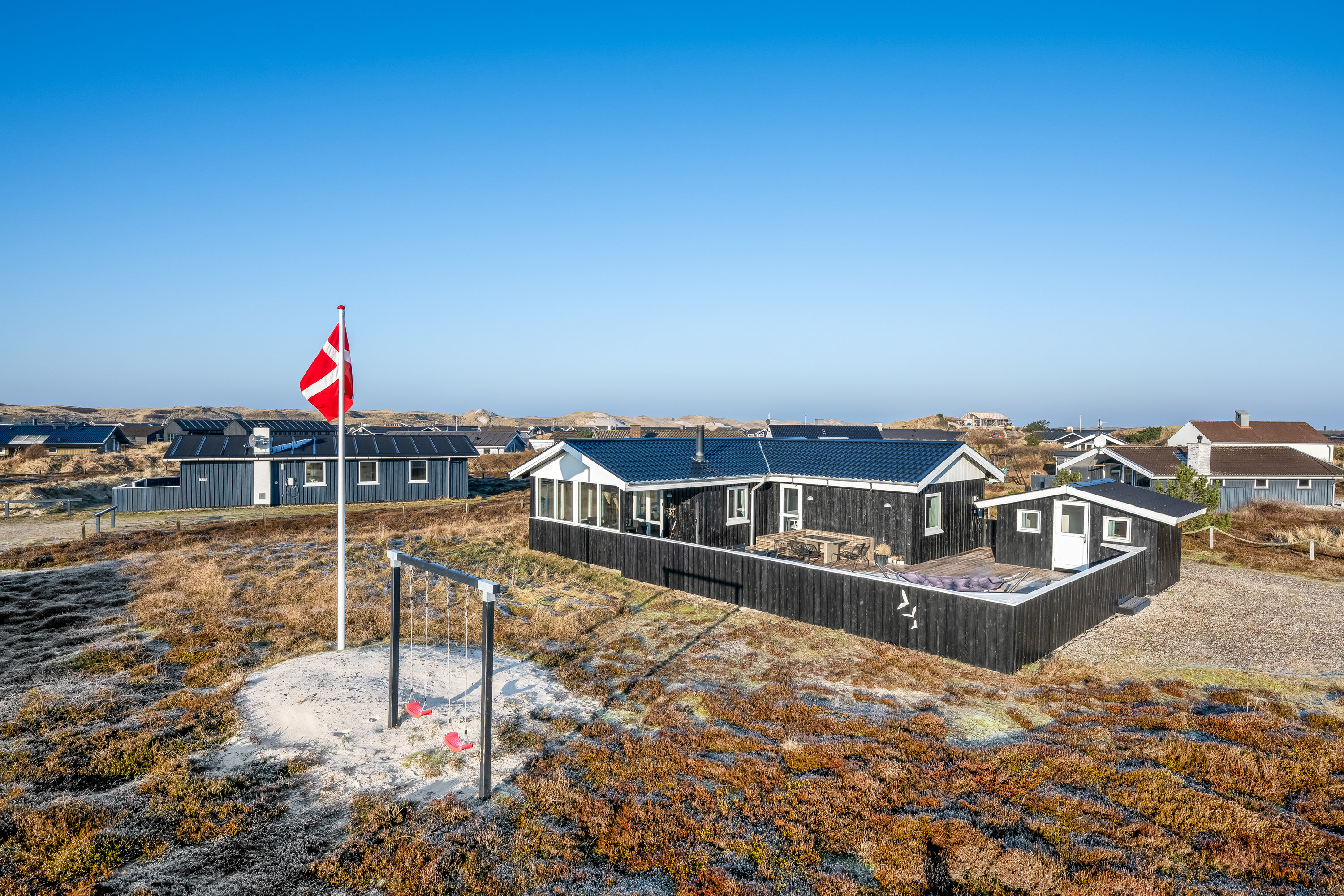 Miniaturebillede 1: udsigt. Billede af Bjerregårdsvej 253, Bjerregaard, 6960 Hvide Sande