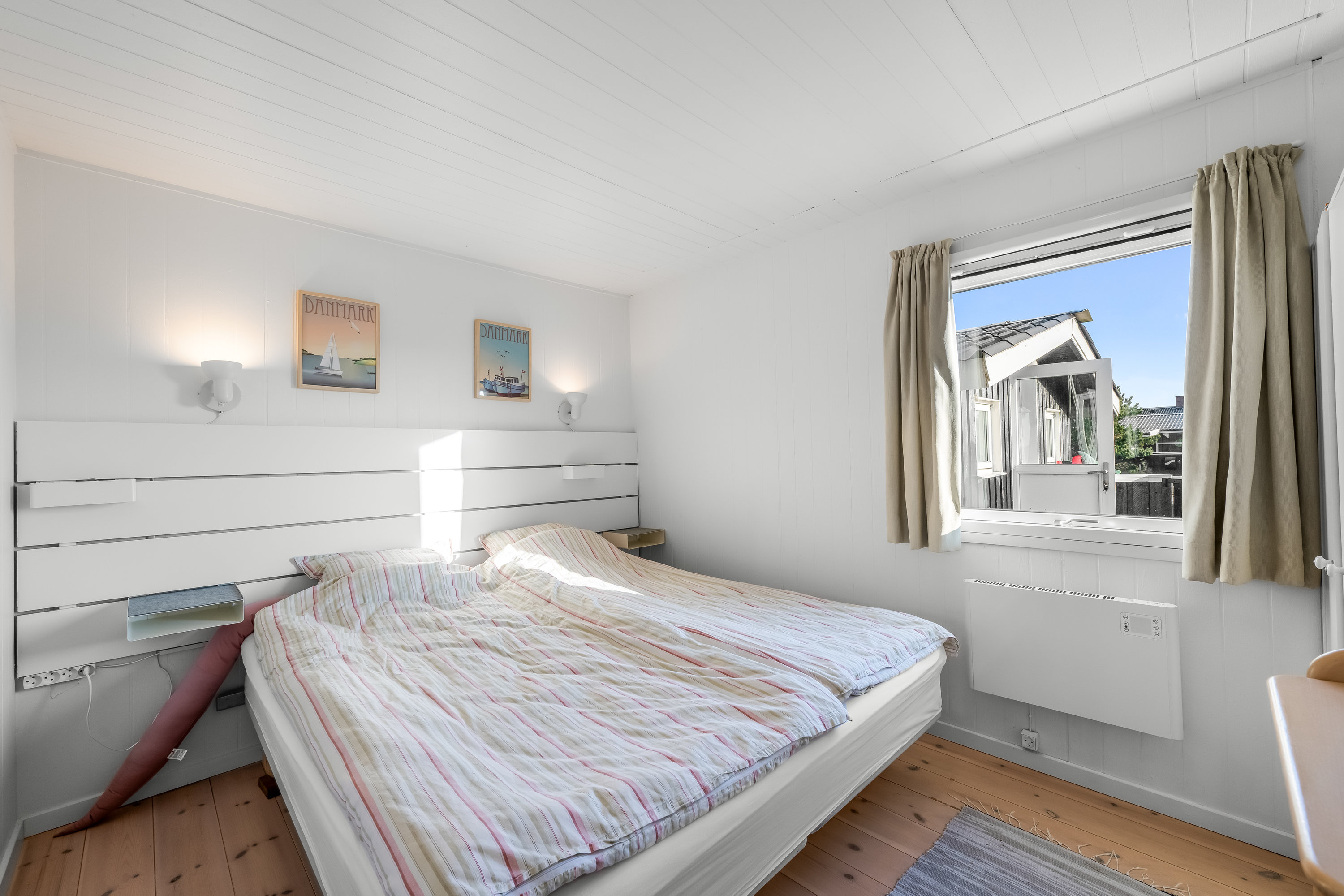 Fremhævet soveværelse billede i fuldskærmstilstand. Billede af Bjerregårdsvej 253, Bjerregaard, 6960 Hvide Sande