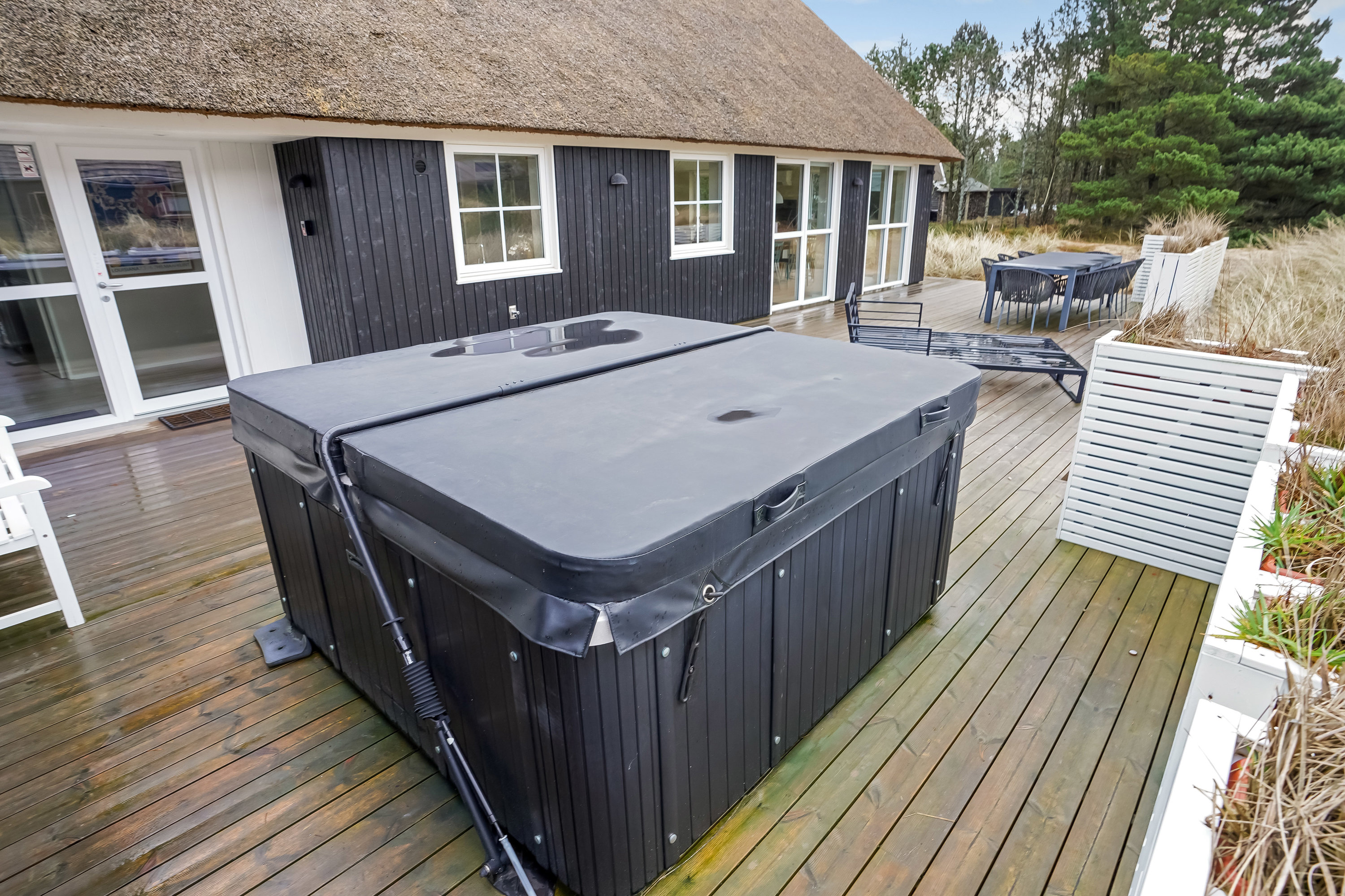 Fremhævet terrasse billede i fuldskærmstilstand. Billede af Møllehusvej 41C, 6857 Blåvand