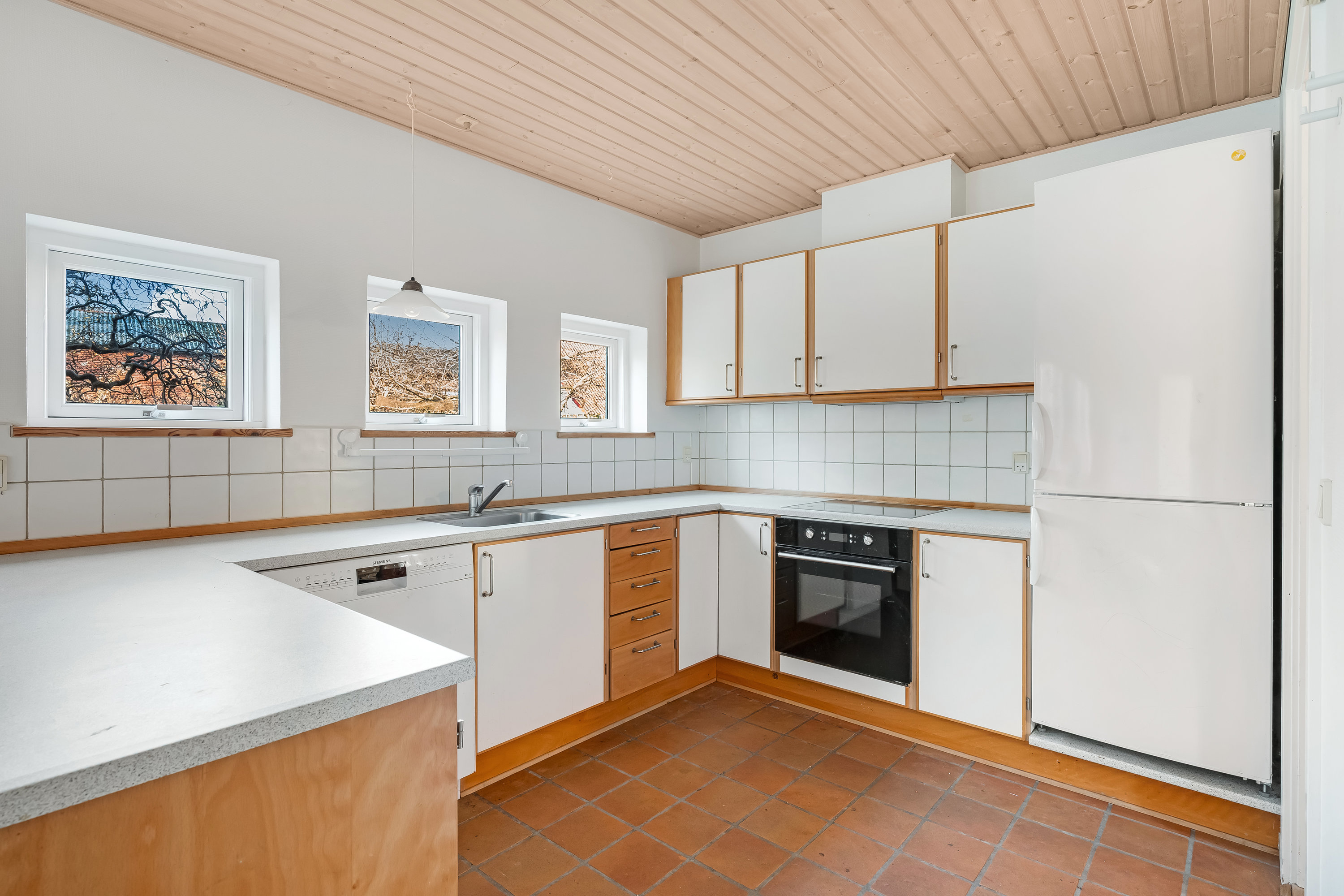 Fremhævet køkken billede i fuldskærmstilstand. Billede af Klostergade 7A, 6240 Løgumkloster