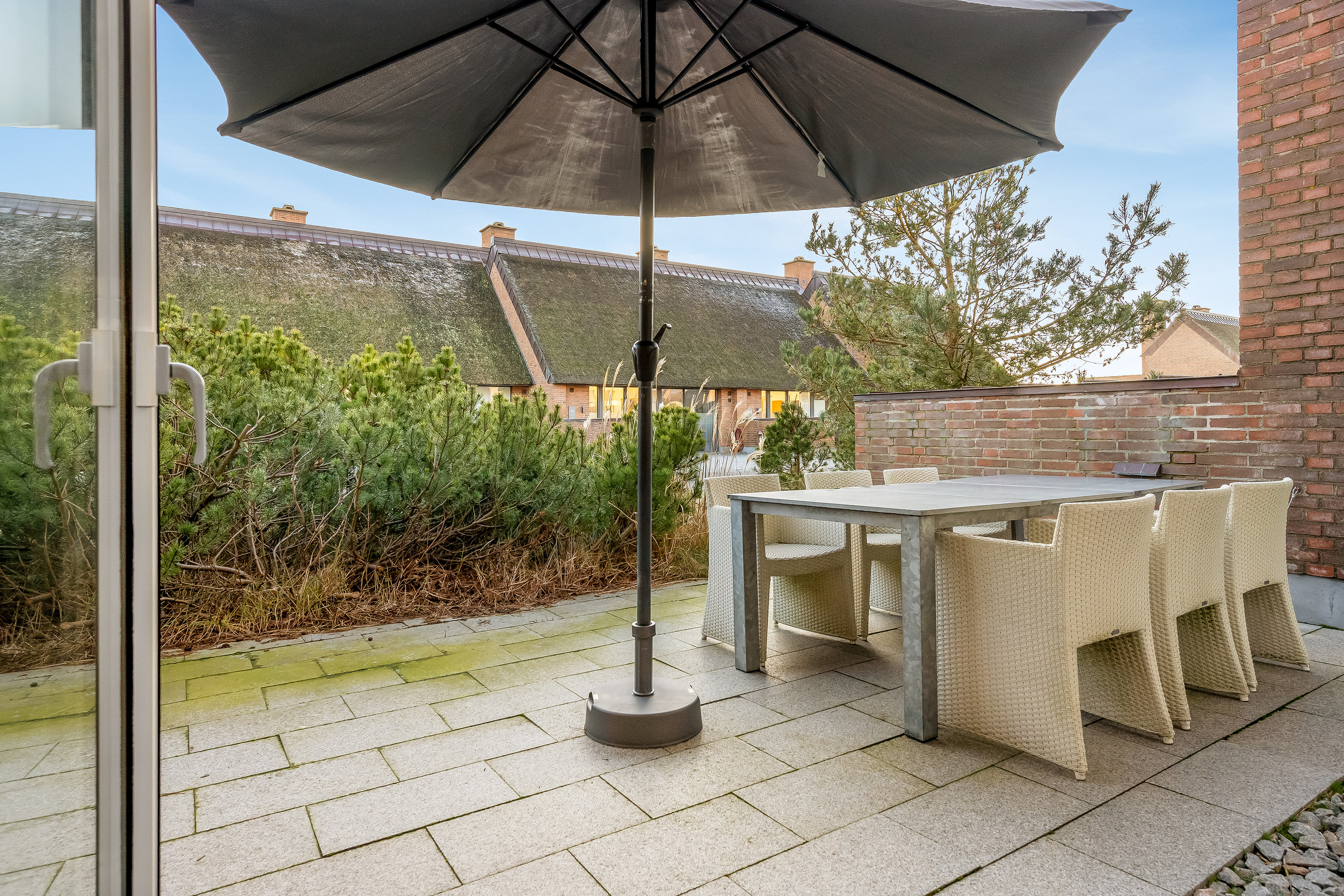 Fremhævet terrasse billede i fuldskærmstilstand. Billede af Gulirisvej 49, Havneby, 6792 Rømø