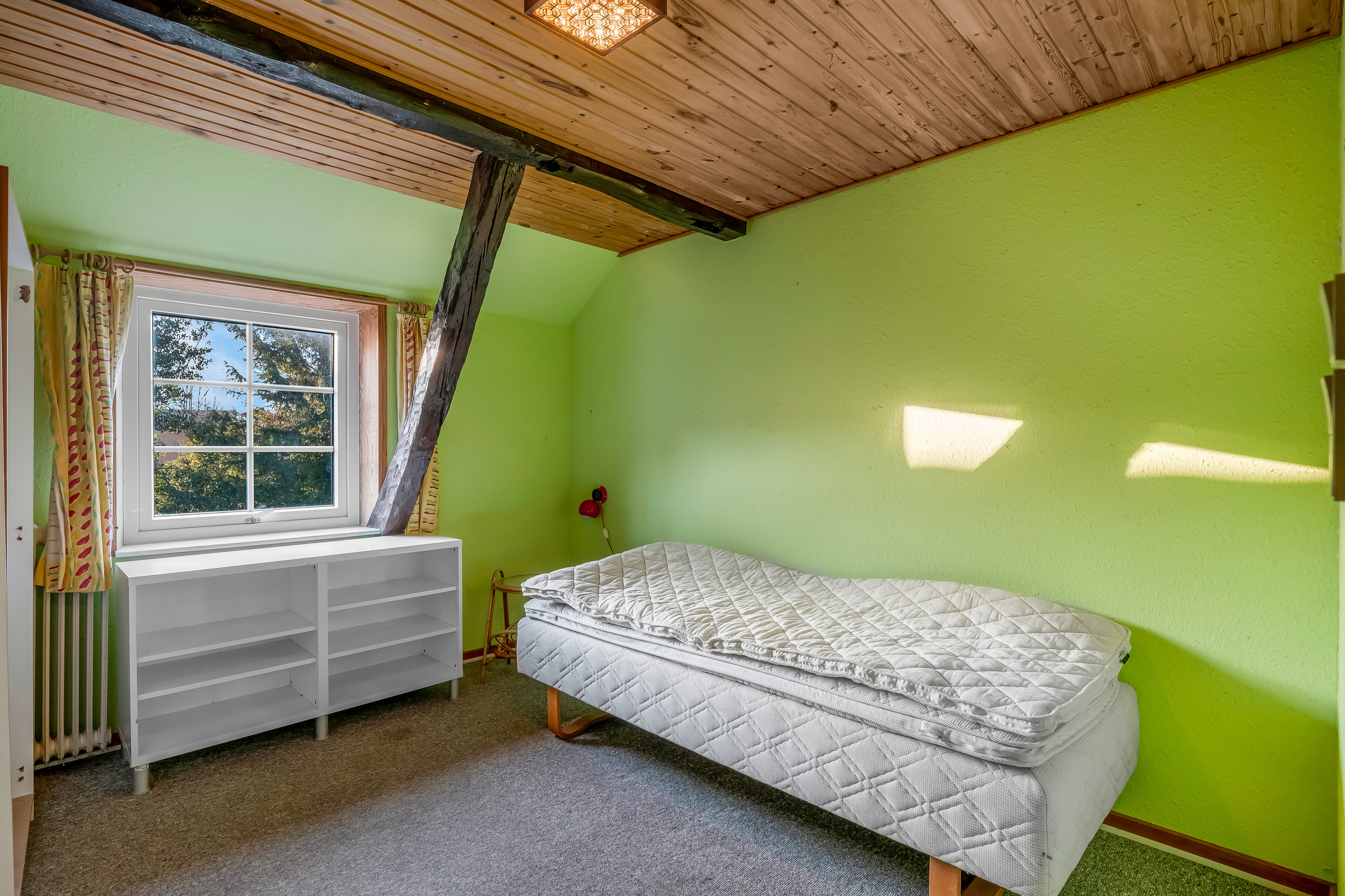 Fremhævet soveværelse billede i fuldskærmstilstand. Billede af Sønderbækvej 11, Sæd, 6270 Tønder