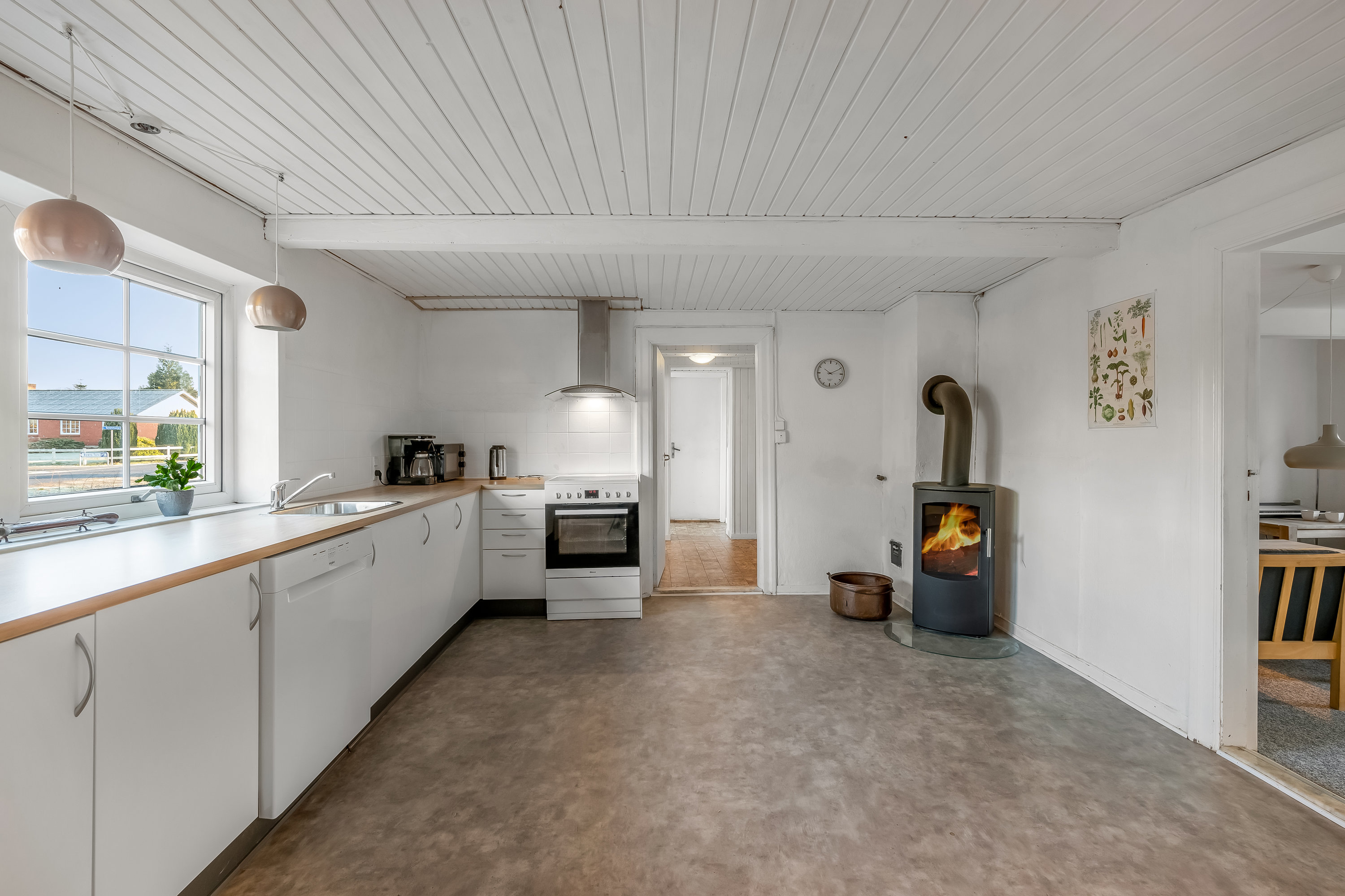 Fremhævet køkken billede i fuldskærmstilstand. Billede af Sønderbækvej 11, Sæd, 6270 Tønder