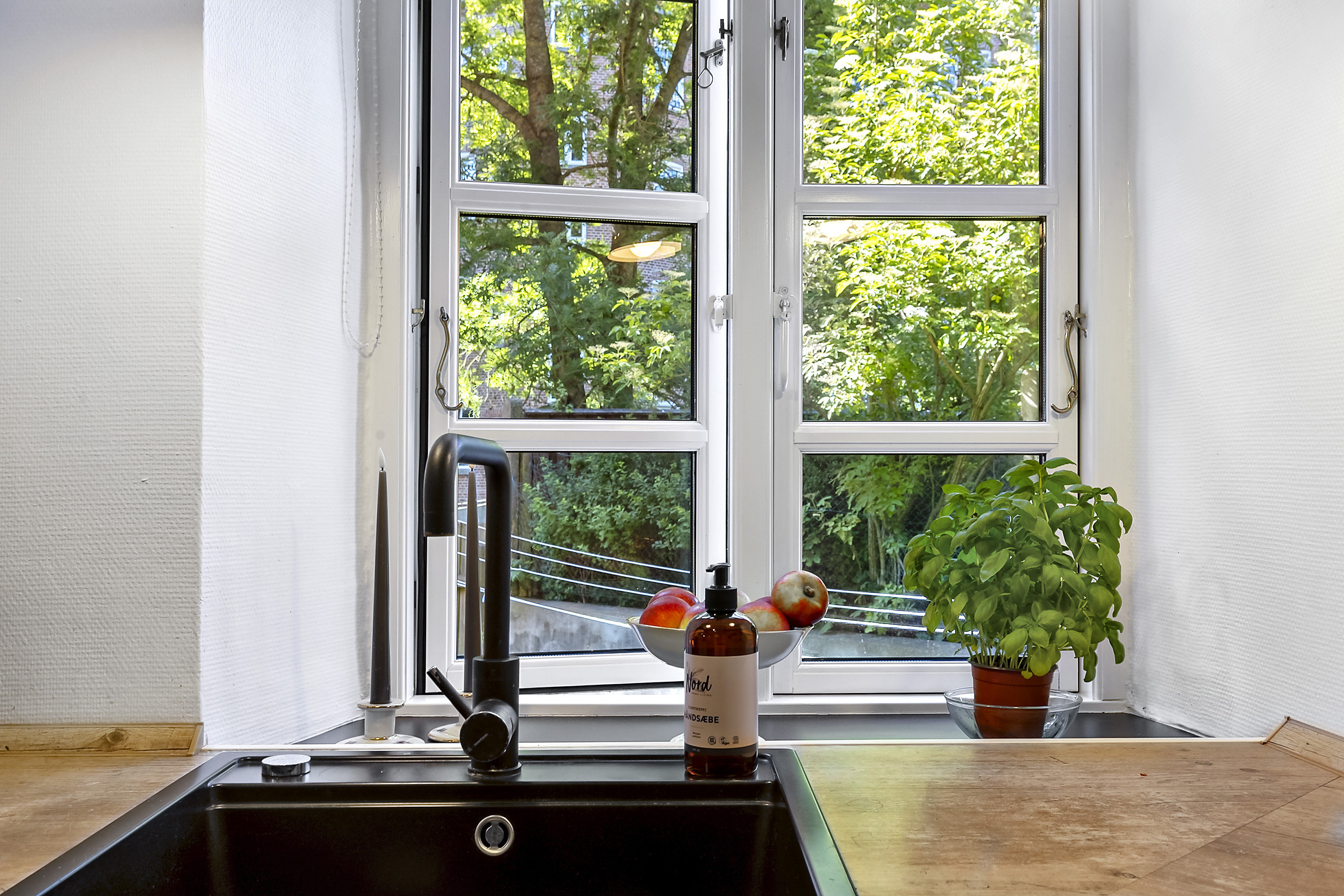 Fremhævet  billede i fuldskærmstilstand. Billede af Flintebjerg Alle 7, st.. tv., 8900 Randers C