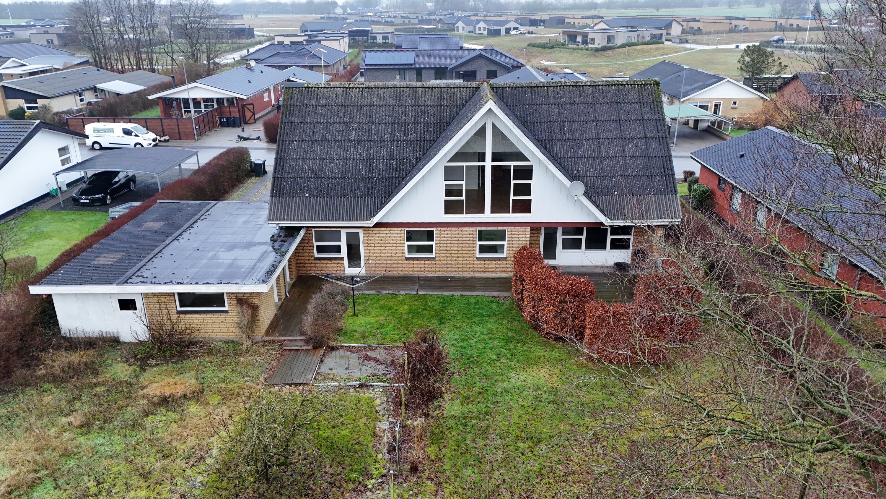 Fremhævet dronefoto billede i fuldskærmstilstand. Billede af Ribesvej 7, Hørby, 9500 Hobro