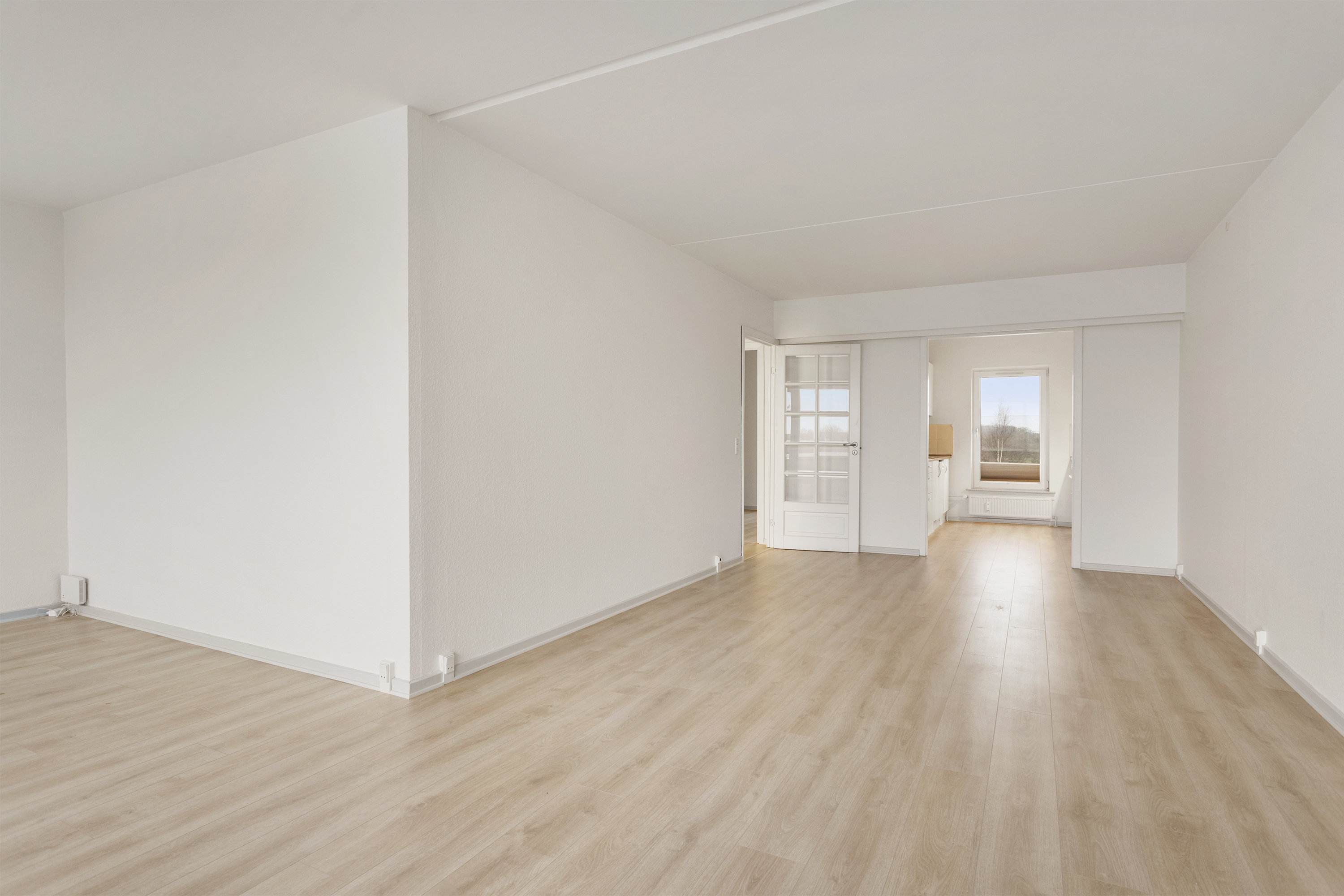 Fremhævet stue billede i fuldskærmstilstand. Billede af Kragholmen 222, 2. th., 9900 Frederikshavn