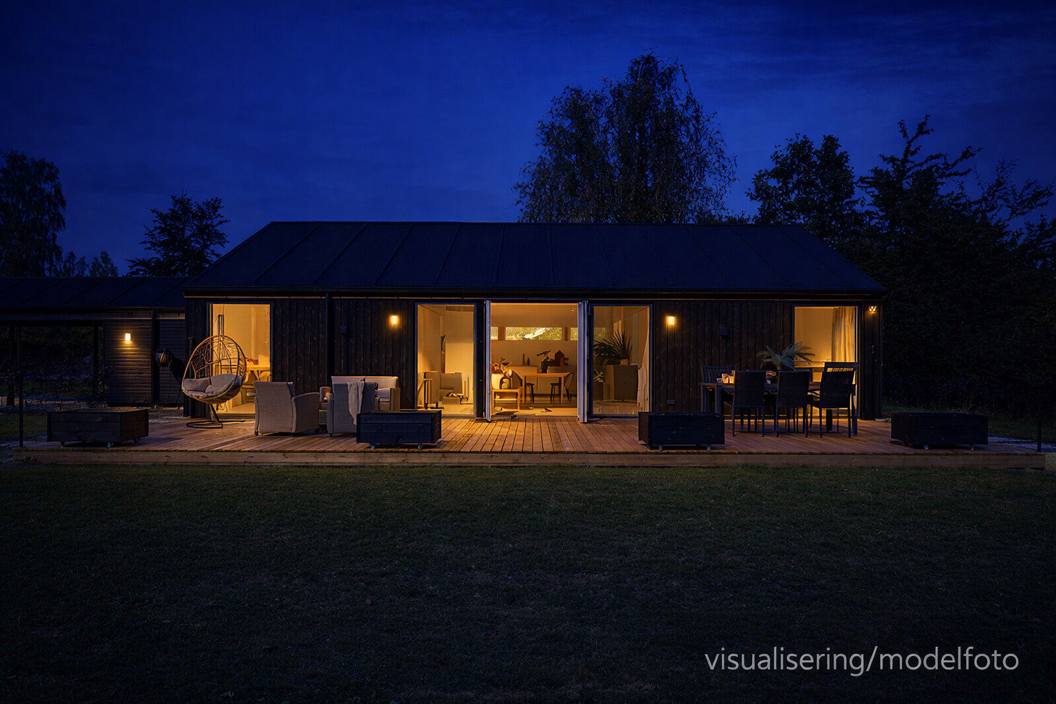 Miniaturebillede 1: terrasse (aften) . Billede af Kishøjen 11, Bakkebjerg, 3230 Græsted