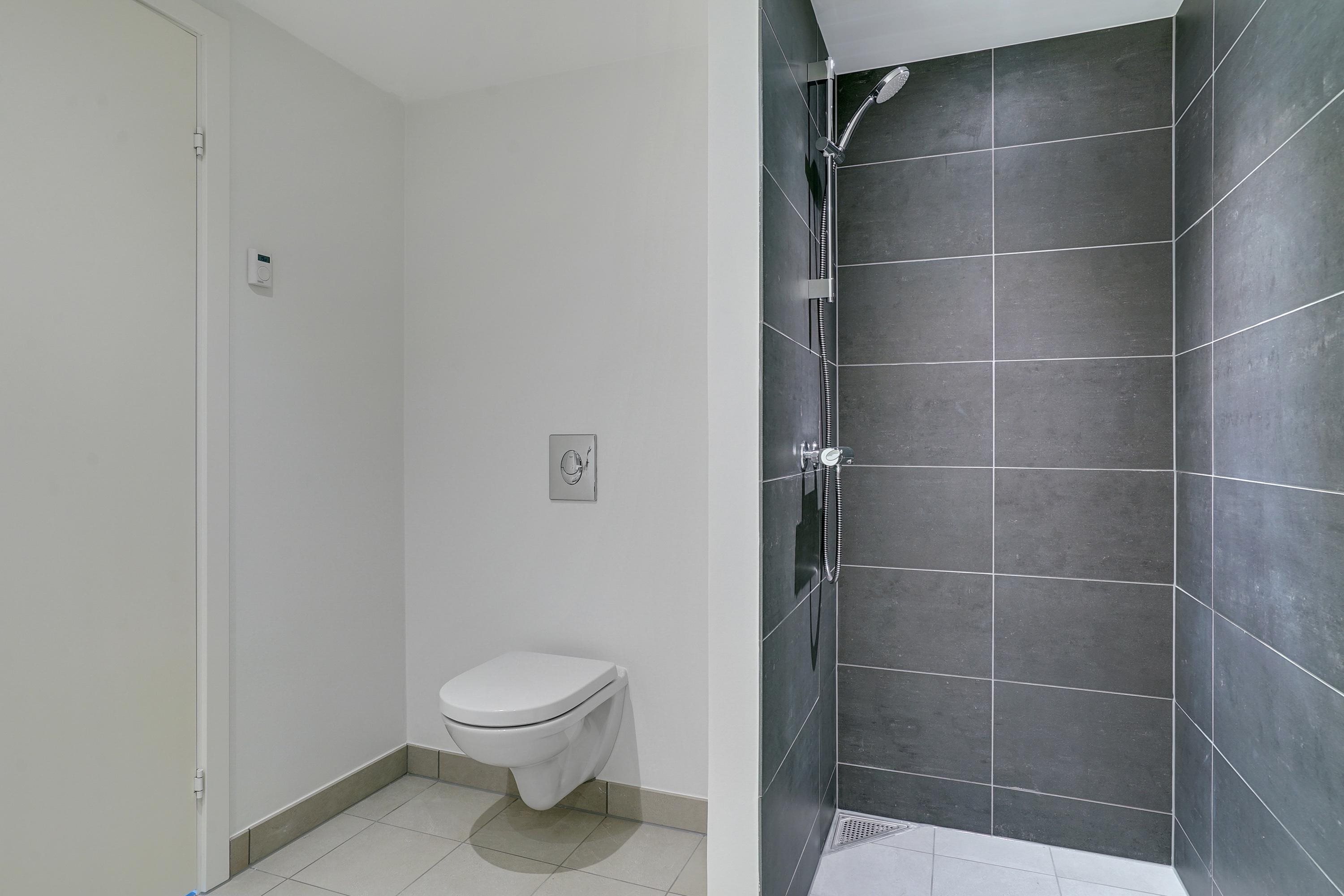 Fremhævet badeværelse billede i fuldskærmstilstand. Billede af Ådalen 60, 9700 Brønderslev