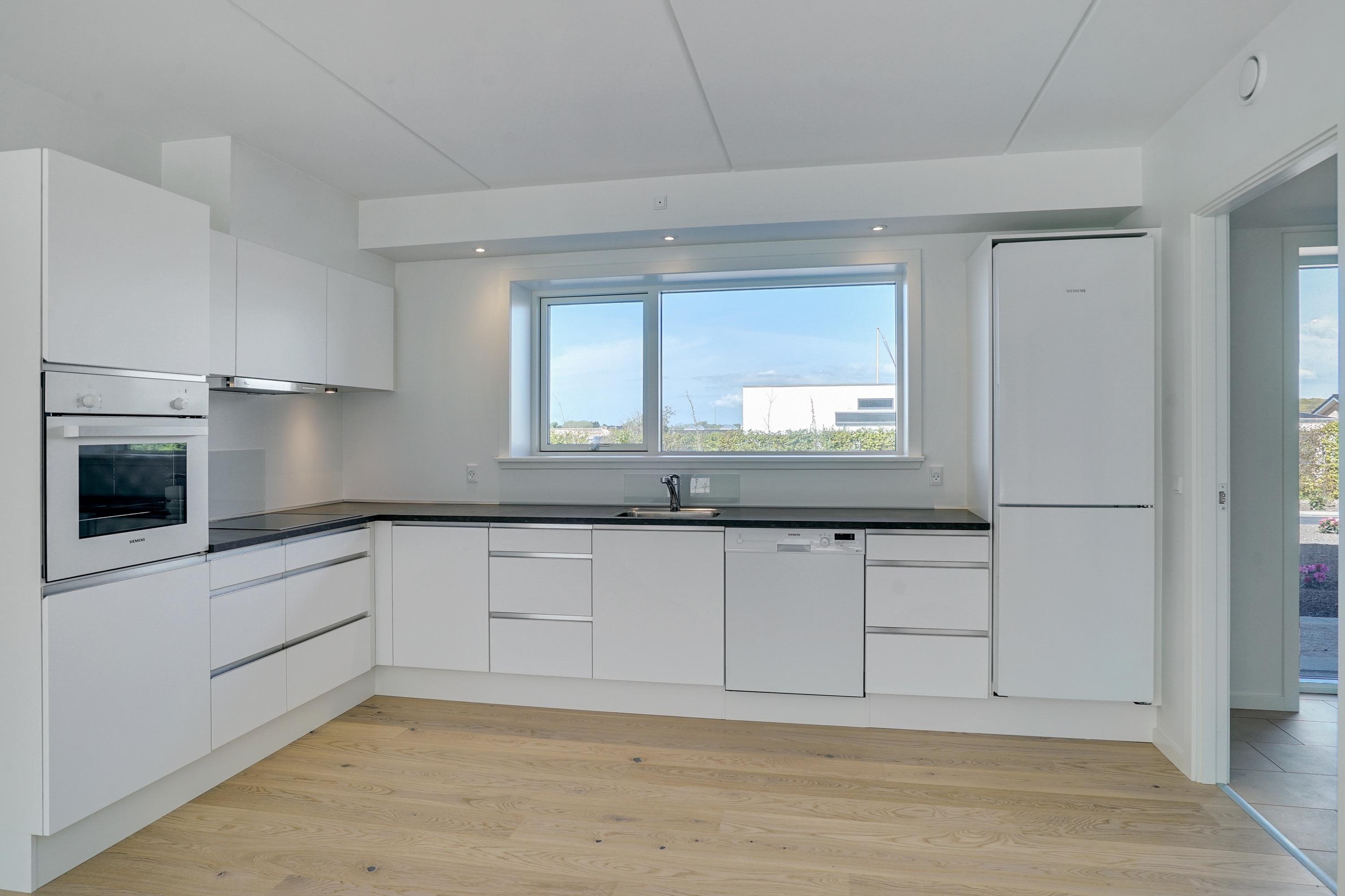 Fremhævet køkken billede i fuldskærmstilstand. Billede af Ådalen 60, 9700 Brønderslev