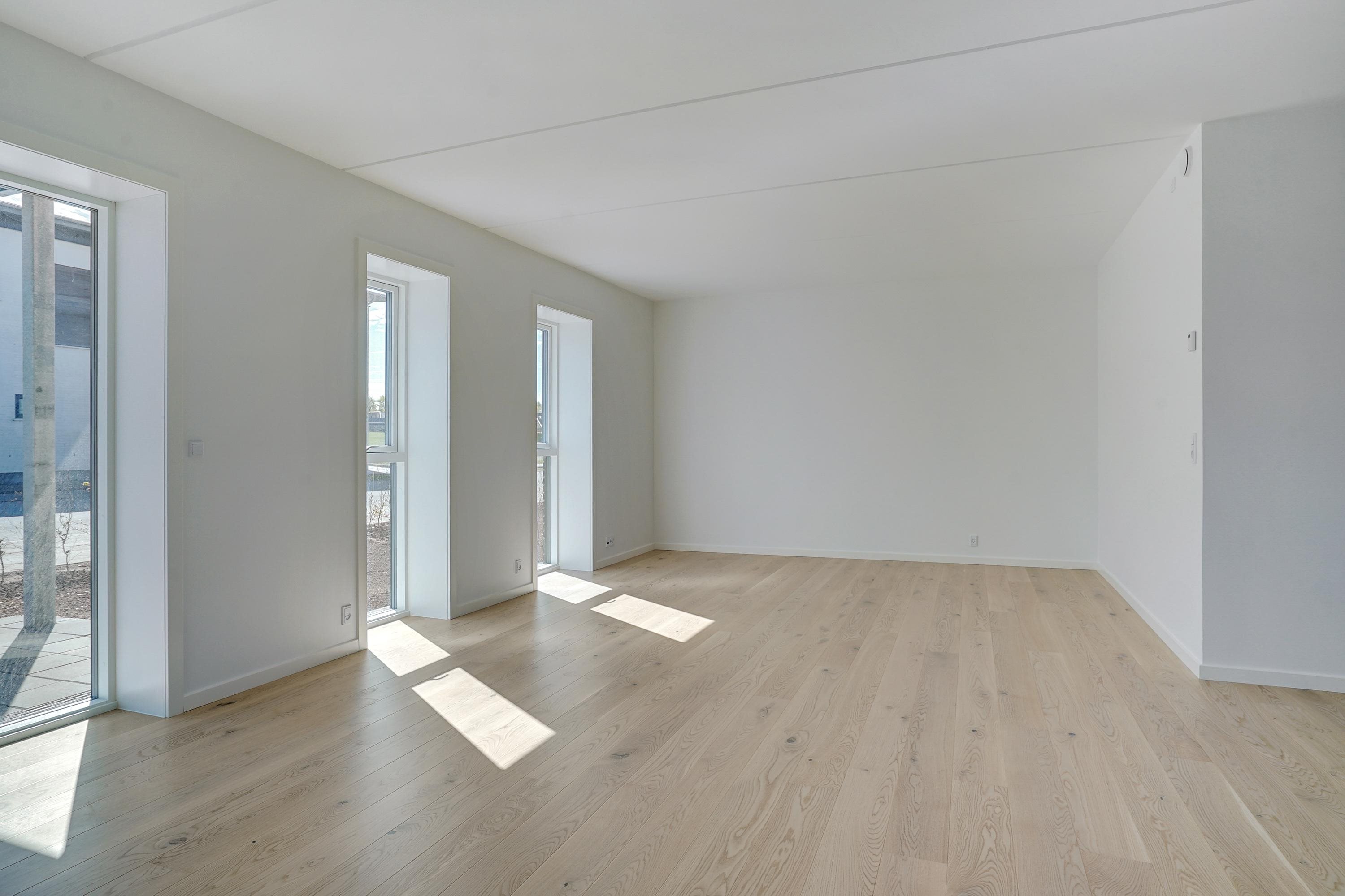 Fremhævet stue billede i fuldskærmstilstand. Billede af Ådalen 60, 9700 Brønderslev