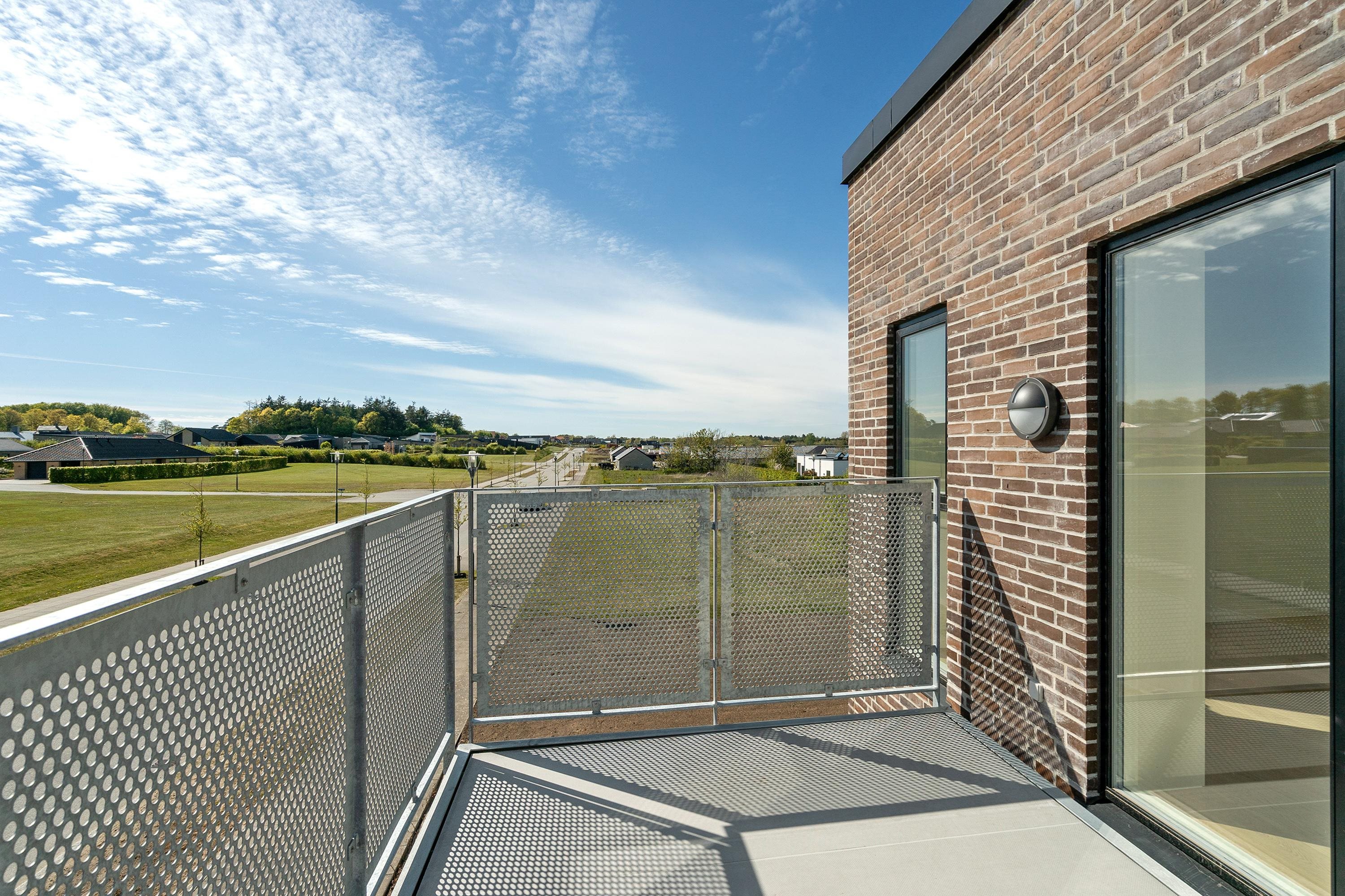 Fremhævet altan billede i fuldskærmstilstand. Billede af Ådalen 60, 9700 Brønderslev