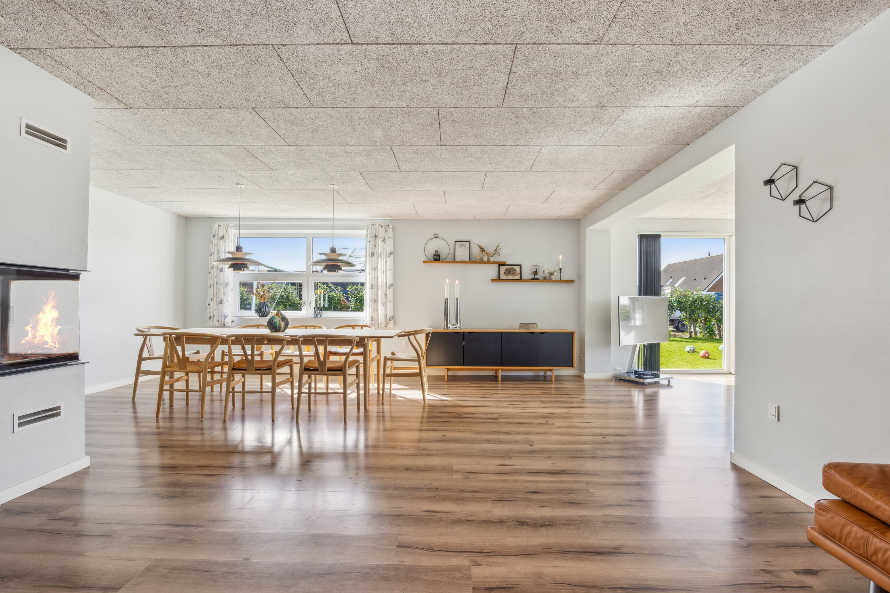 Fremhævet stue billede i fuldskærmstilstand. Billede af Bødkervej 59, 7730 Hanstholm