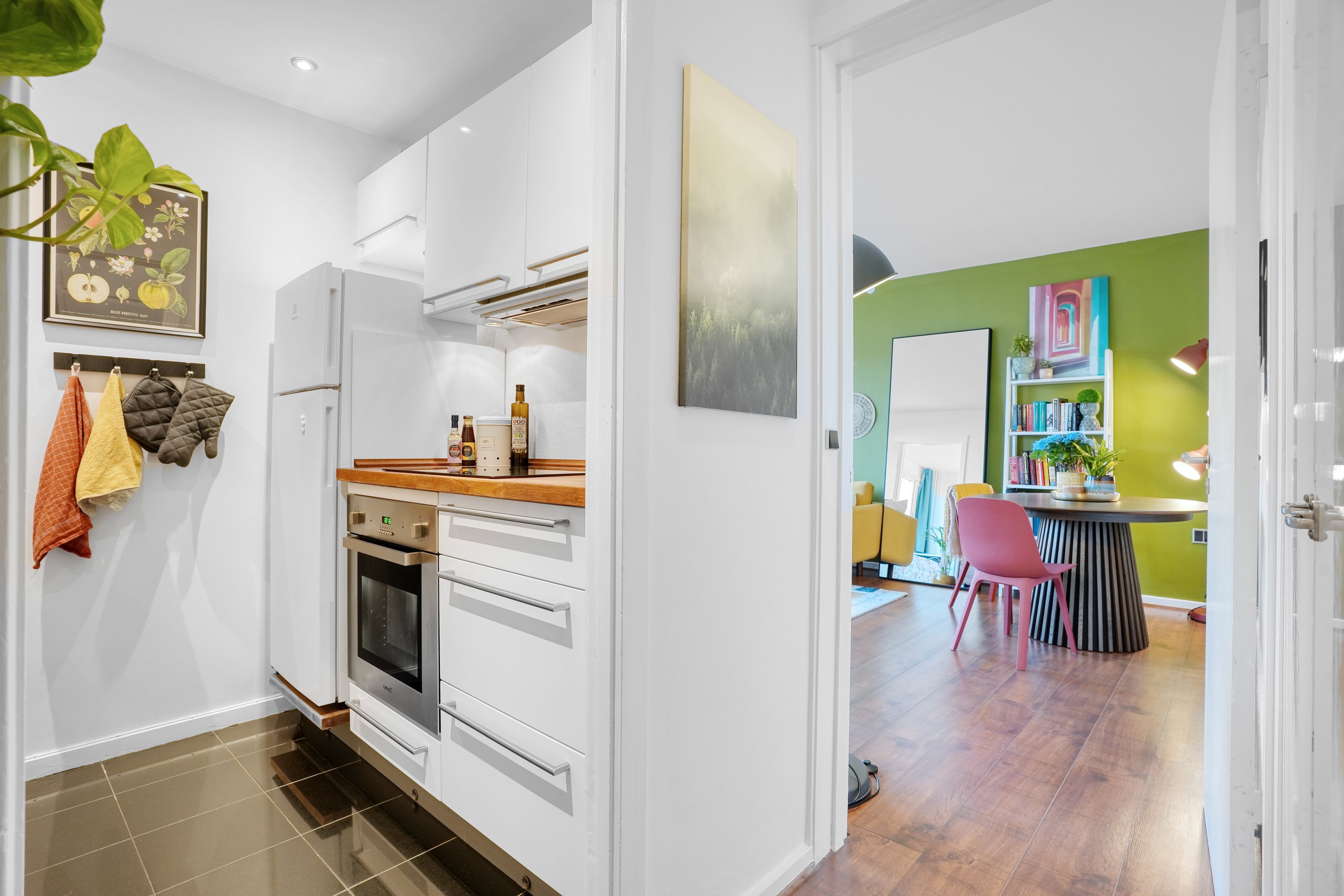 Fremhævet køkken billede i fuldskærmstilstand. Billede af Teglgårdsvej 305, 1. mf., 3050 Humlebæk