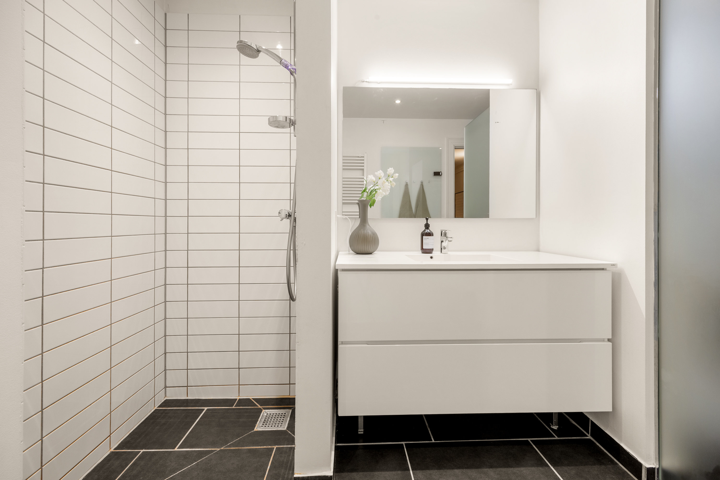 Fremhævet badeværelse billede i fuldskærmstilstand. Billede af Linnésgade 22A, st.., 1361 København K