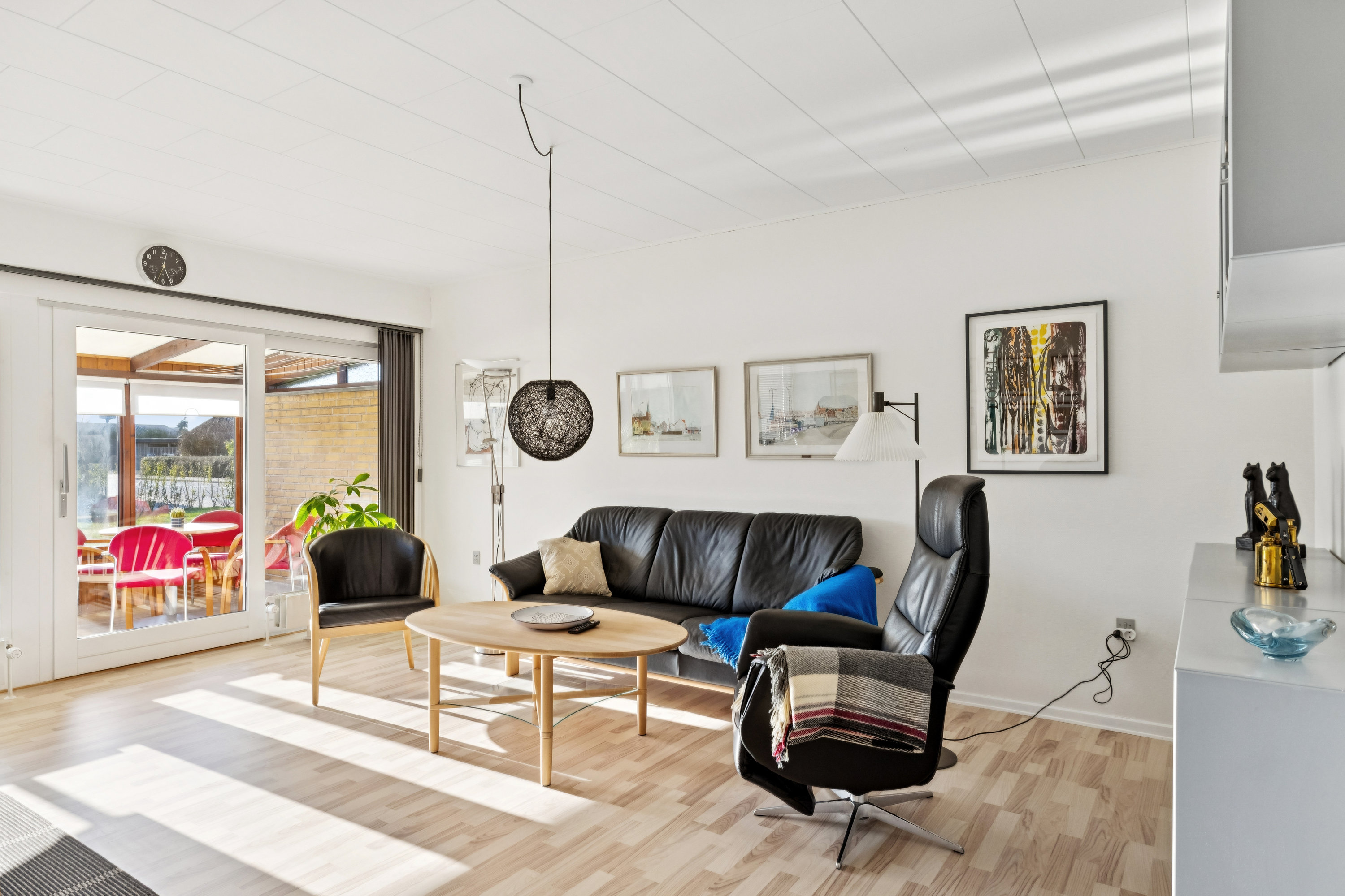 Fremhævet stue billede i fuldskærmstilstand. Billede af Agtoftsvej 74, Ulkebøl, 6400 Sønderborg