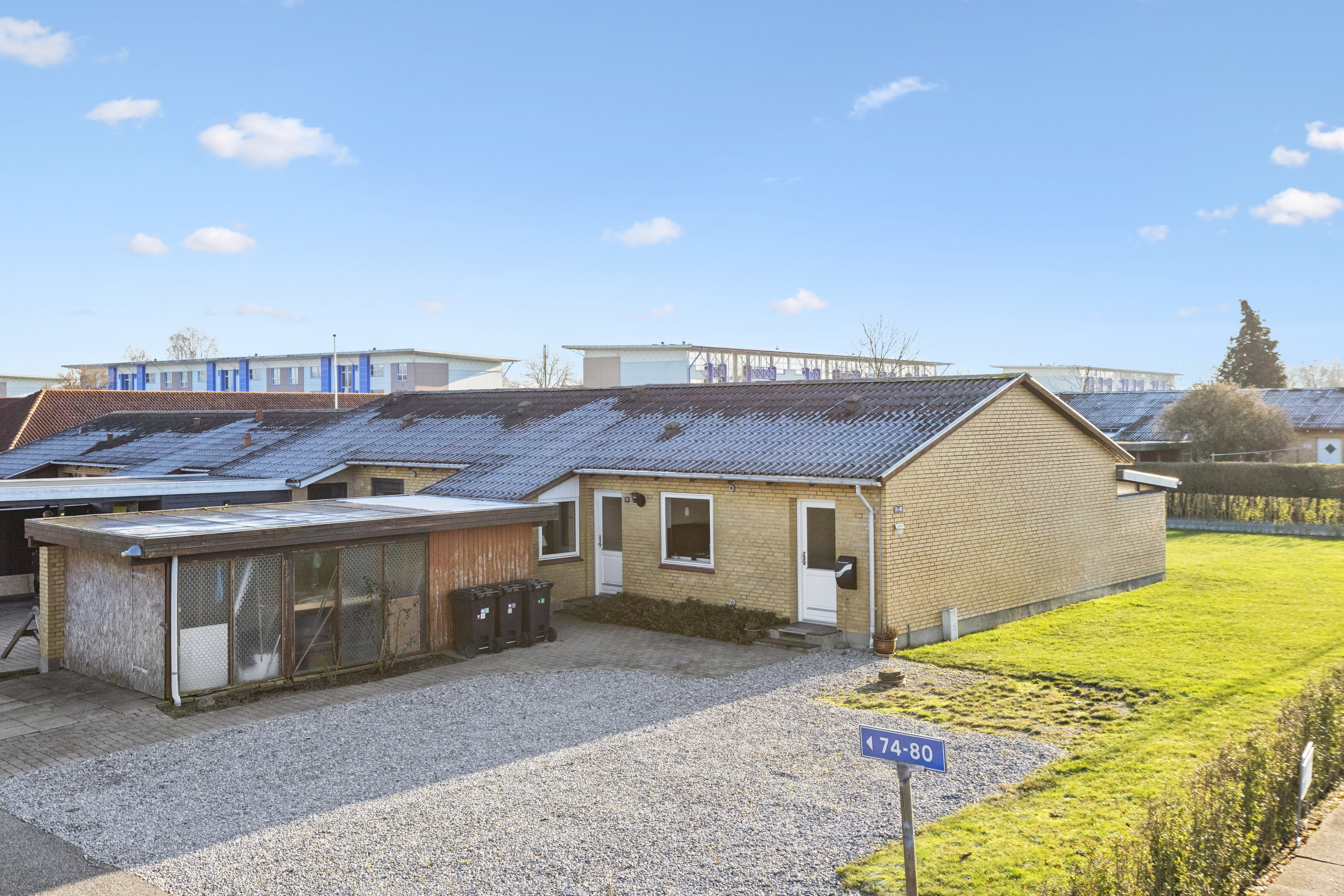 Rækkehus: Ejendommen på Agtoftsvej 74, Ulkebøl, 6400 Sønderborg