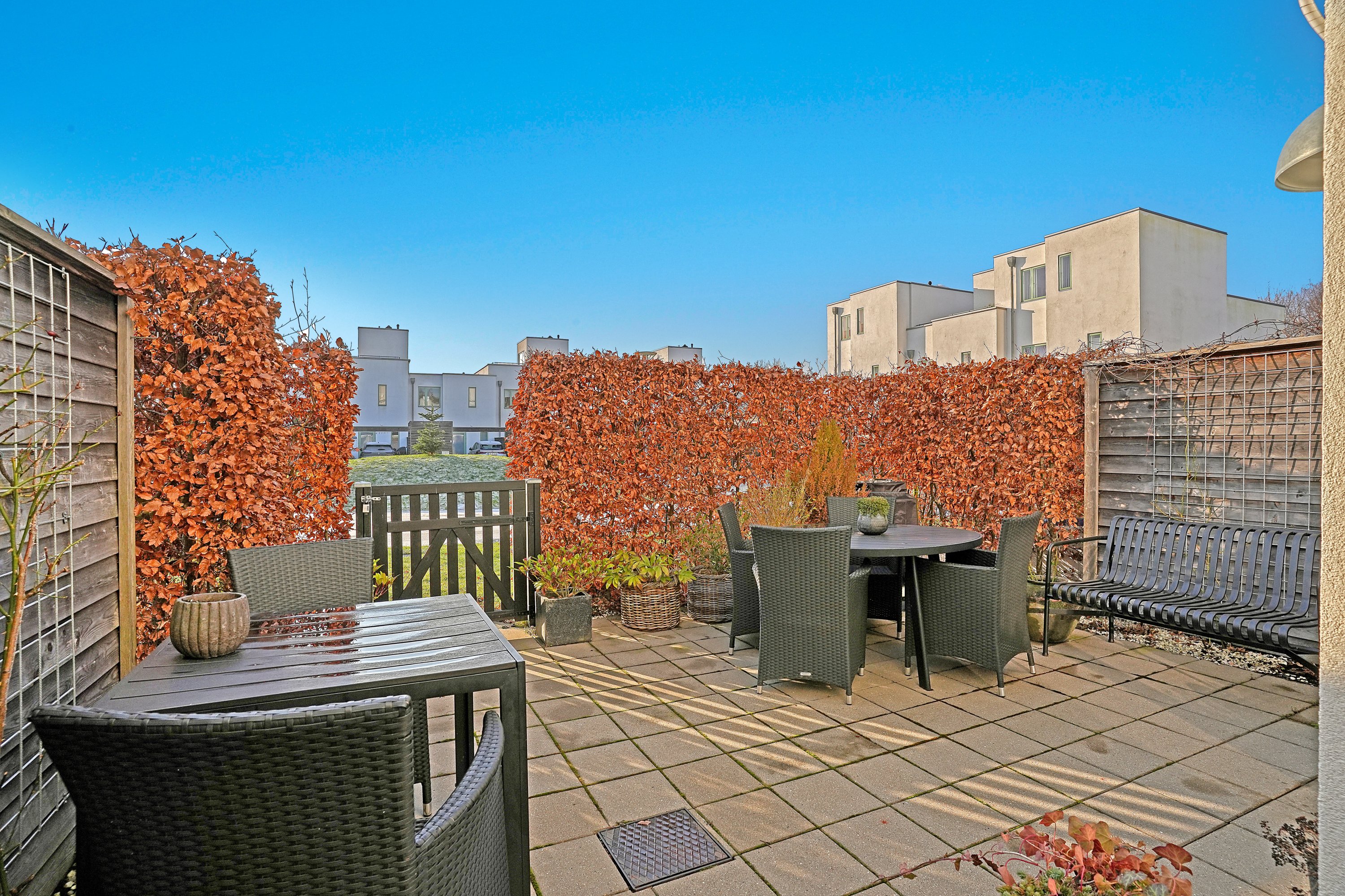 Fremhævet terrasse billede i fuldskærmstilstand. Billede af Torphusene 46, 3050 Humlebæk