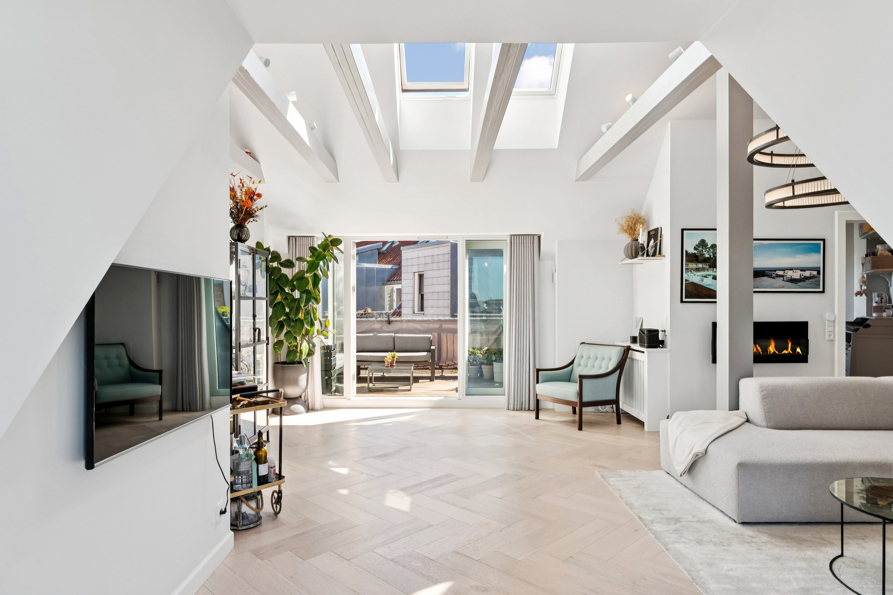 Fremhævet stue billede i fuldskærmstilstand. Billede af Bryggervangen 14, 5., 2100 København Ø