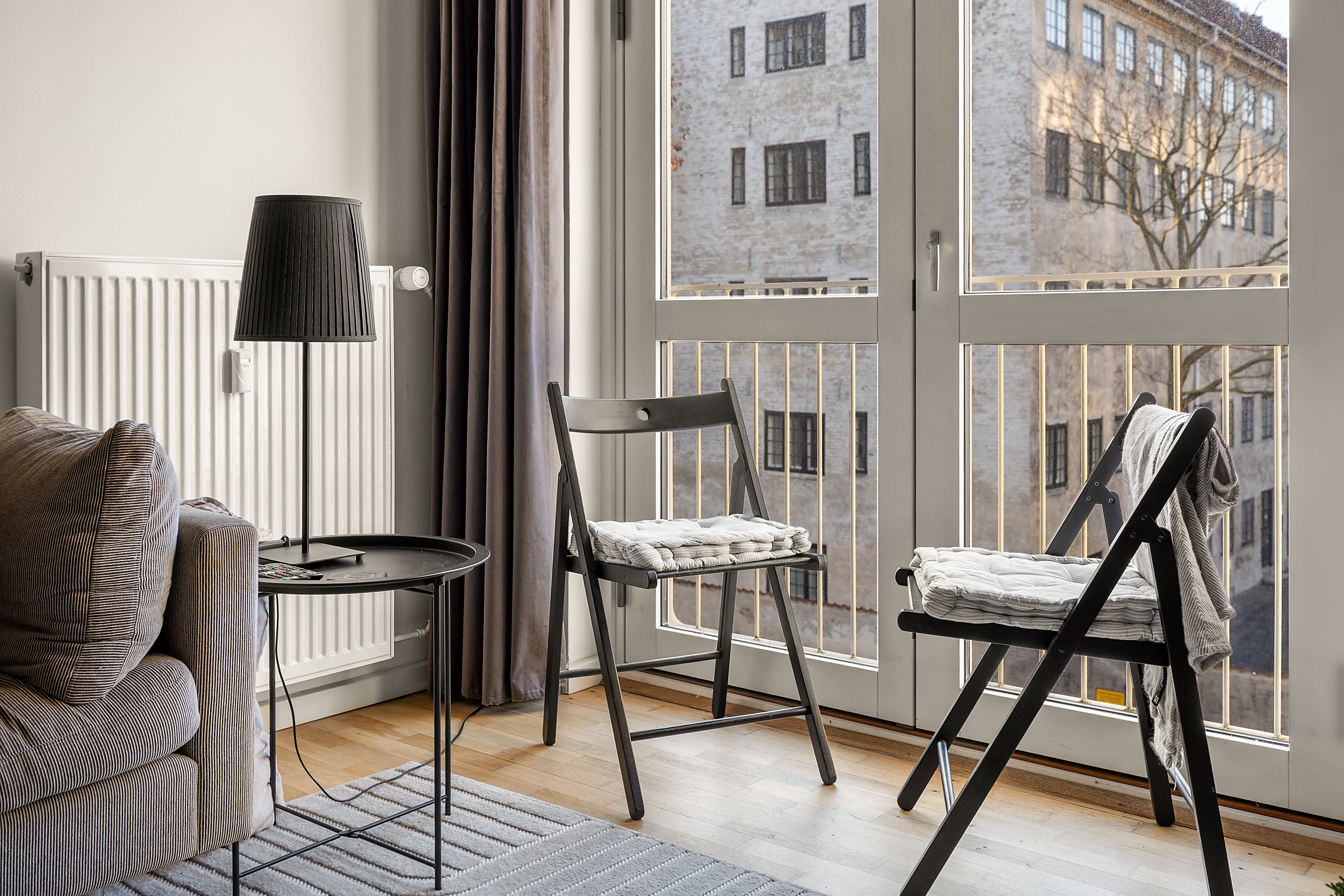 Fremhævet fransk altan billede i fuldskærmstilstand. Billede af Adelgade 49, 2. th., 1304 København K