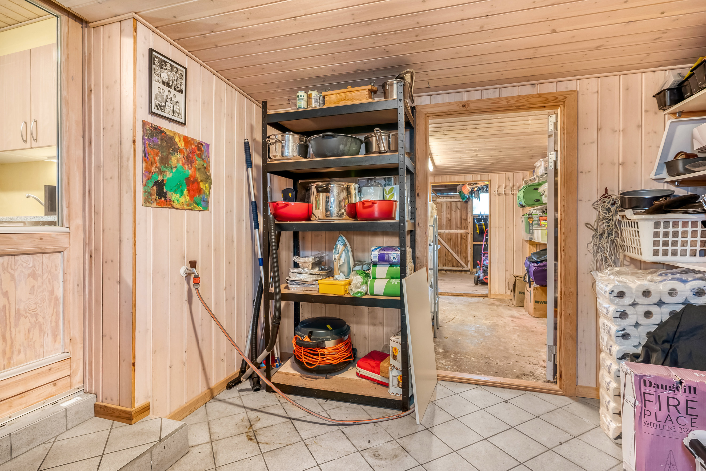 Fremhævet viktualierum billede i fuldskærmstilstand. Billede af Ydunsvej 5, 7620 Lemvig