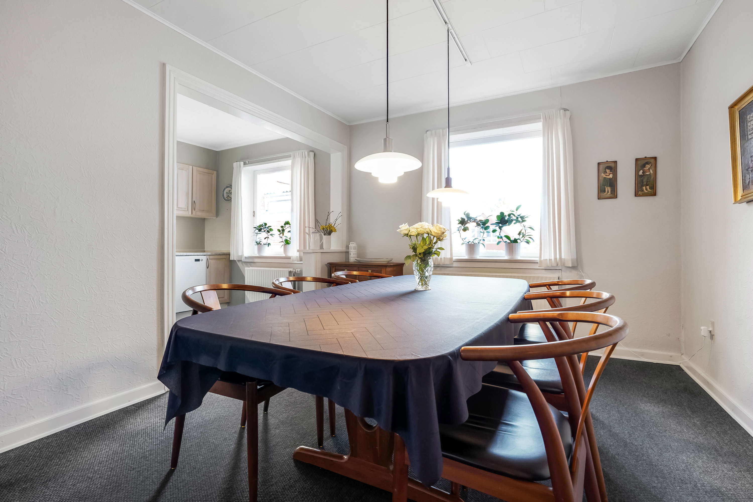 Fremhævet stue billede i fuldskærmstilstand. Billede af Behrendtsvej 16, 5500 Middelfart