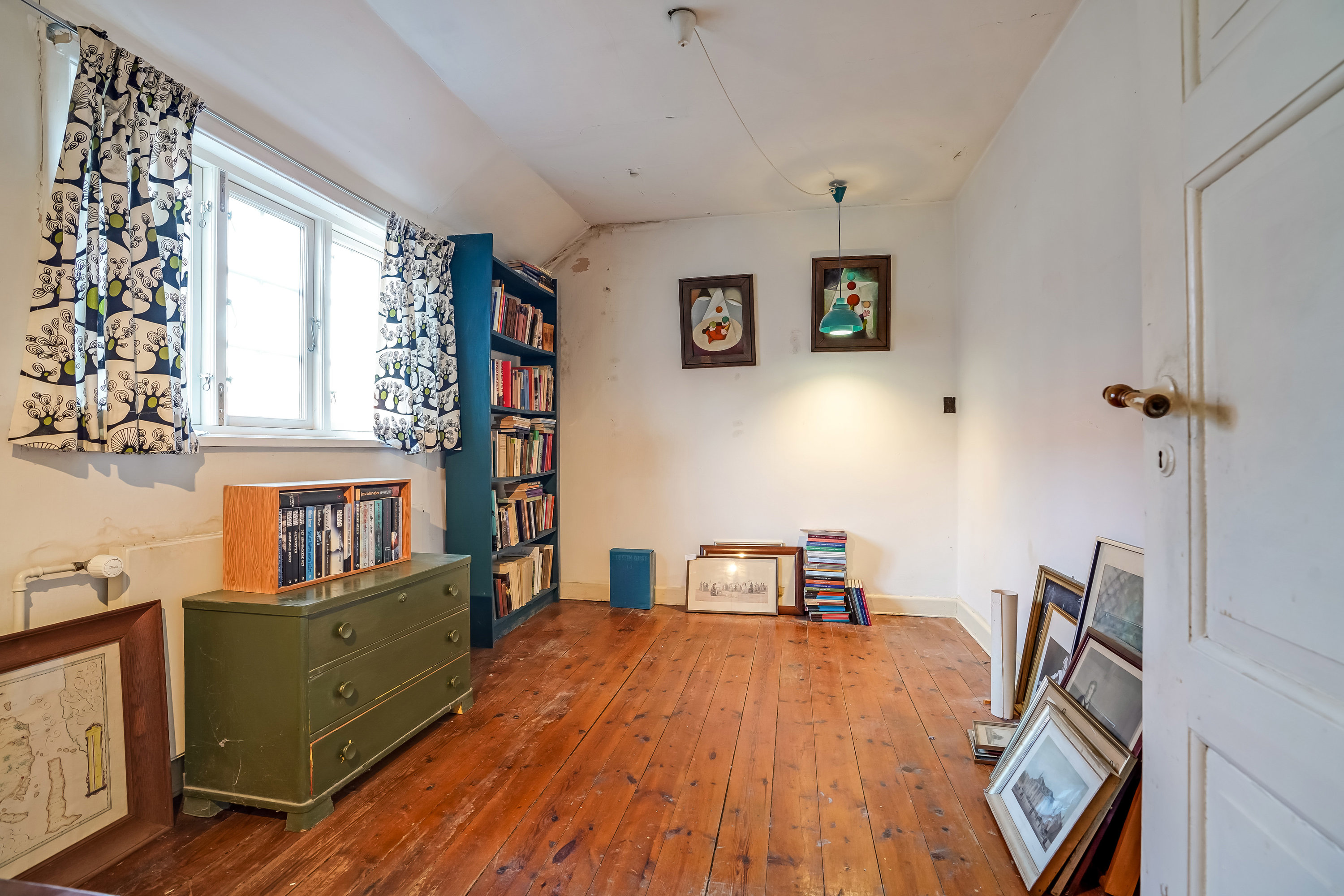 Fremhævet værelse billede i fuldskærmstilstand. Billede af Gerthasminde 38, 5000 Odense C