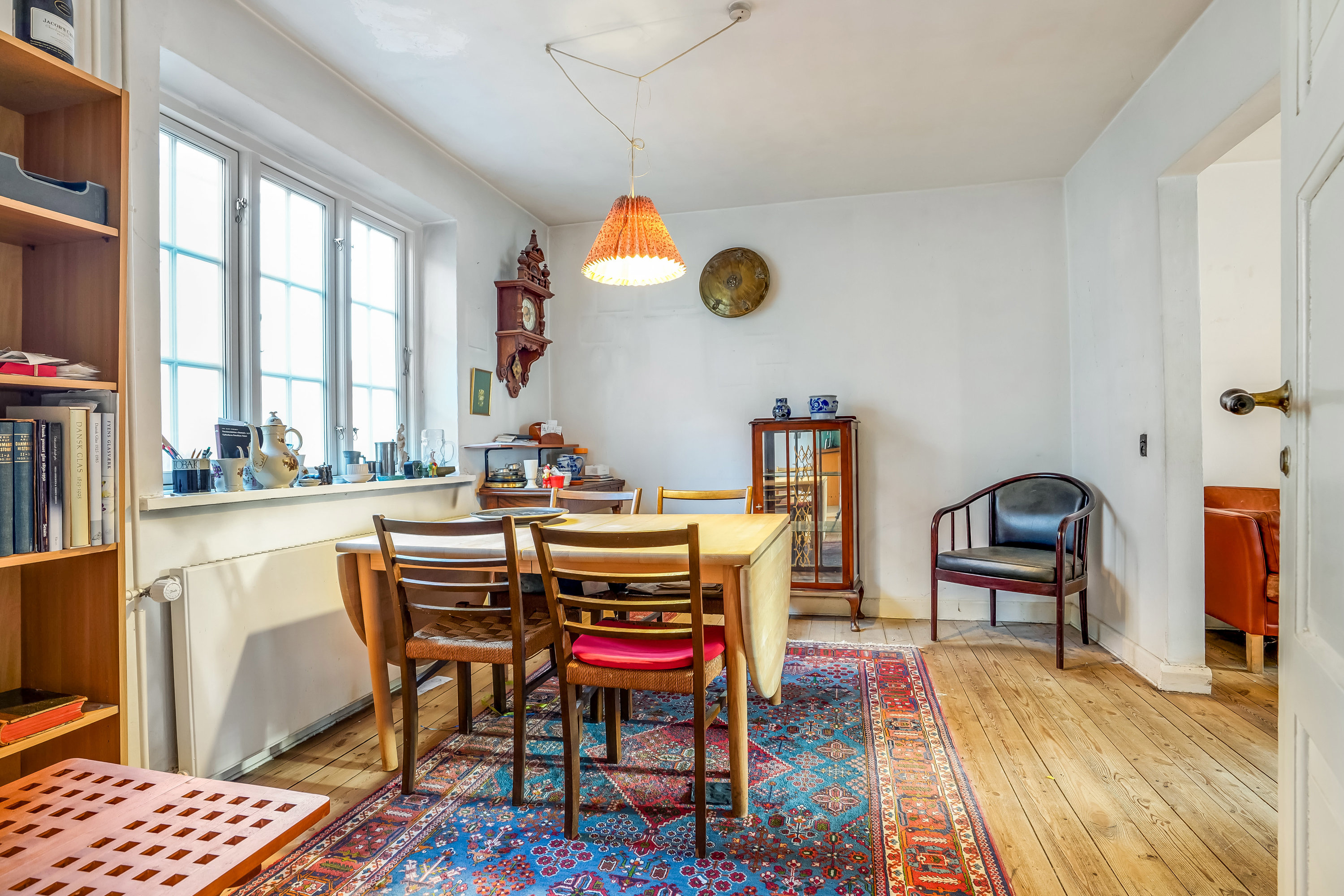 Fremhævet stue billede i fuldskærmstilstand. Billede af Gerthasminde 38, 5000 Odense C