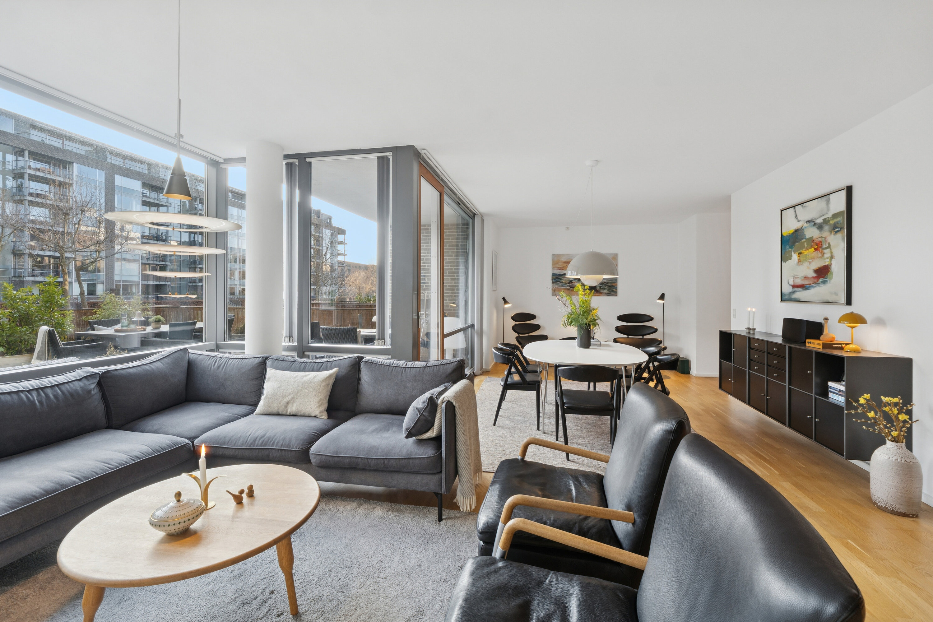 Fremhævet stue billede i fuldskærmstilstand. Billede af Hans Hedtofts Gade 5, st.. tv., 2300 København S