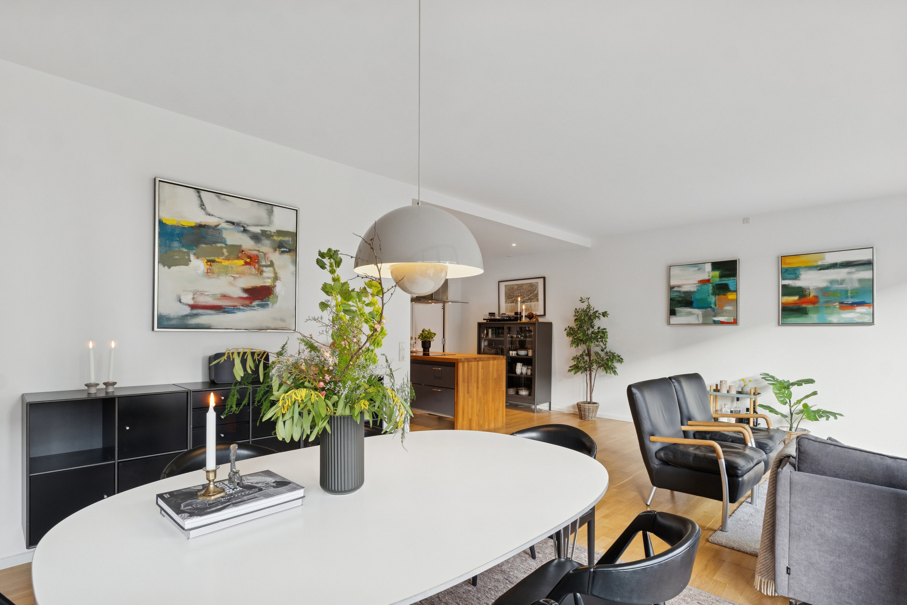 Fremhævet spisestue billede i fuldskærmstilstand. Billede af Hans Hedtofts Gade 5, st.. tv., 2300 København S