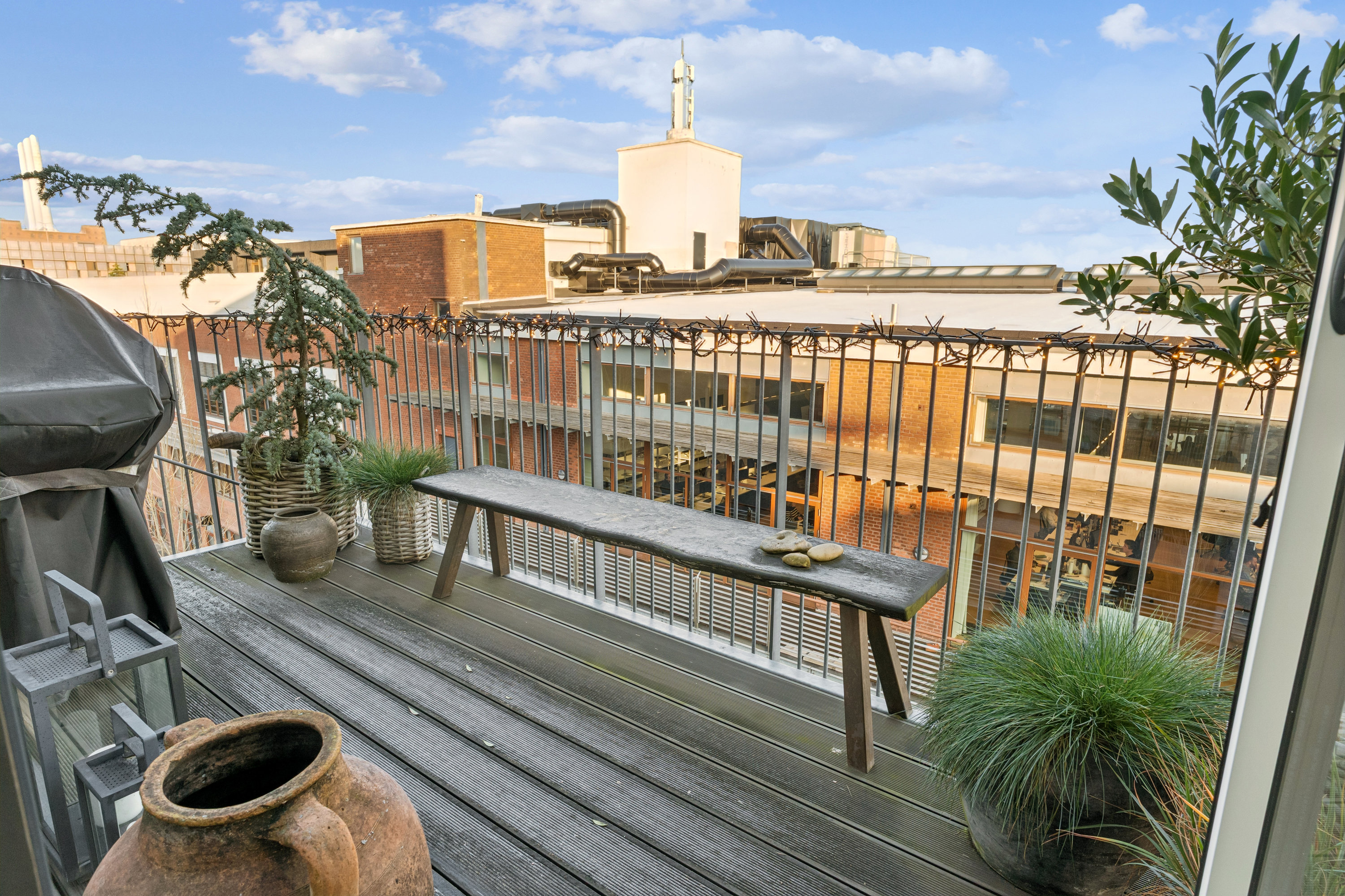 Fremhævet altan billede i fuldskærmstilstand. Billede af Sundkaj 29, 4. th., 2150 Nordhavn