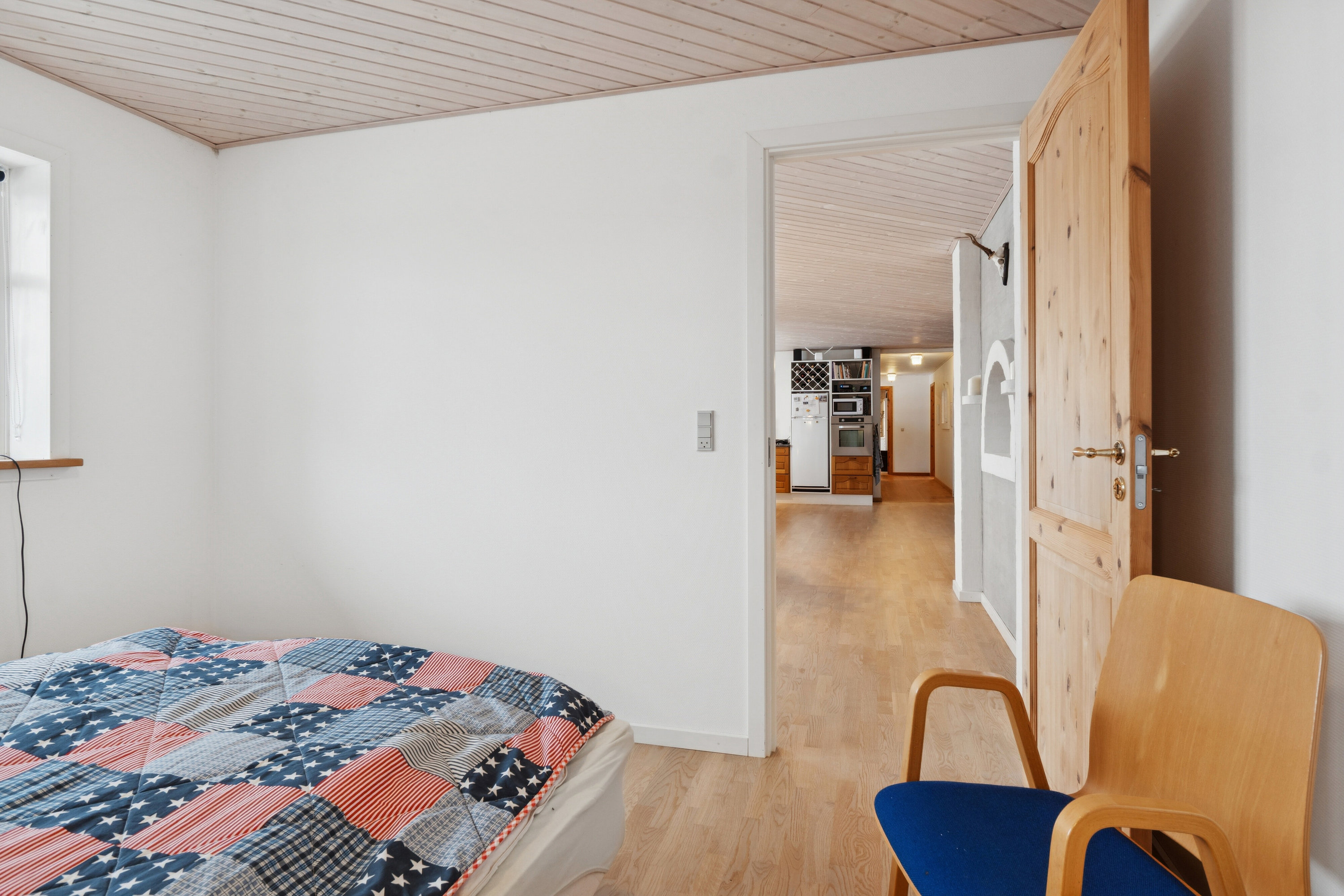 Fremhævet værelse billede i fuldskærmstilstand. Billede af Rønnovsholmvej 110, 9800 Hjørring