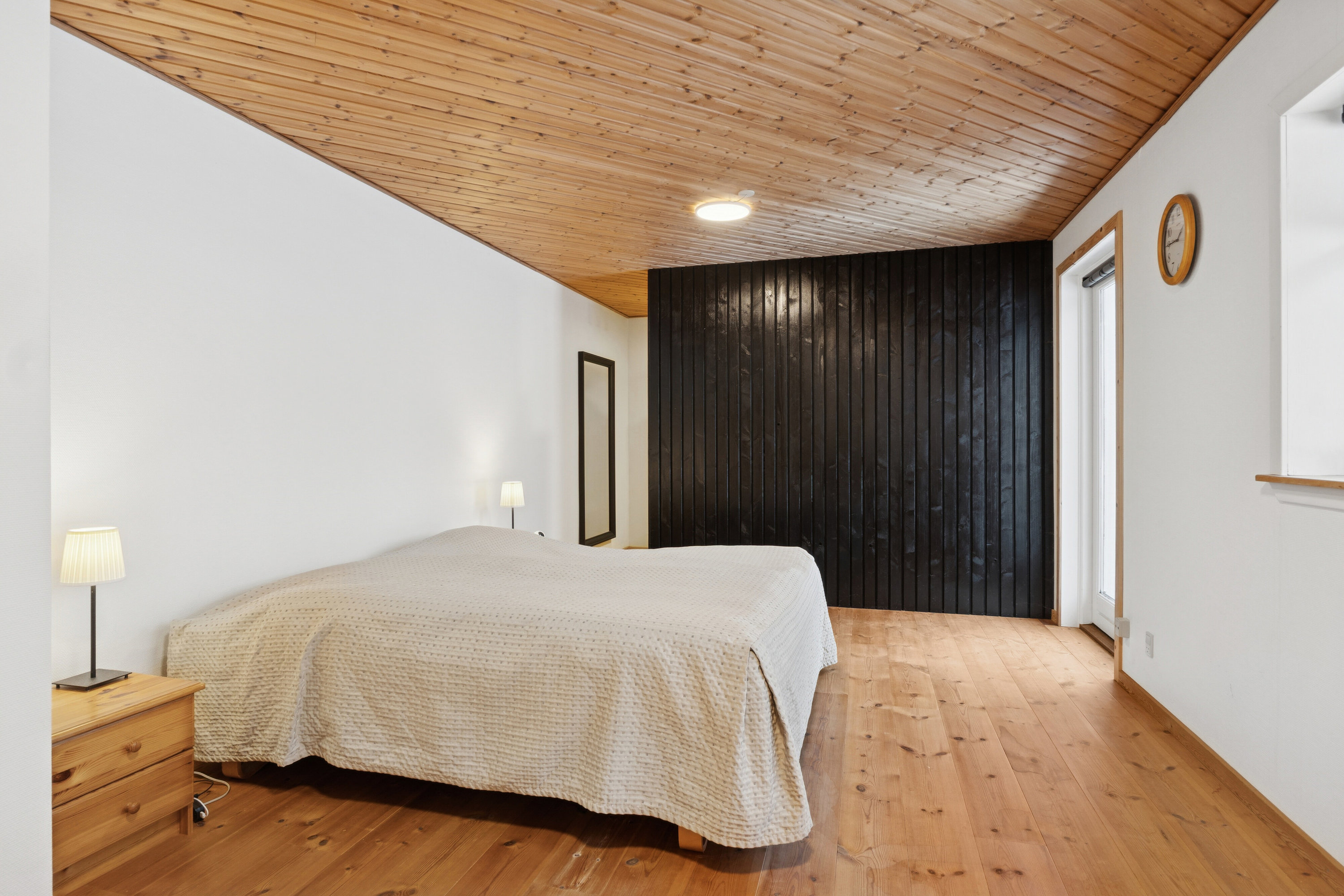 Fremhævet soveværelse billede i fuldskærmstilstand. Billede af Rønnovsholmvej 110, 9800 Hjørring