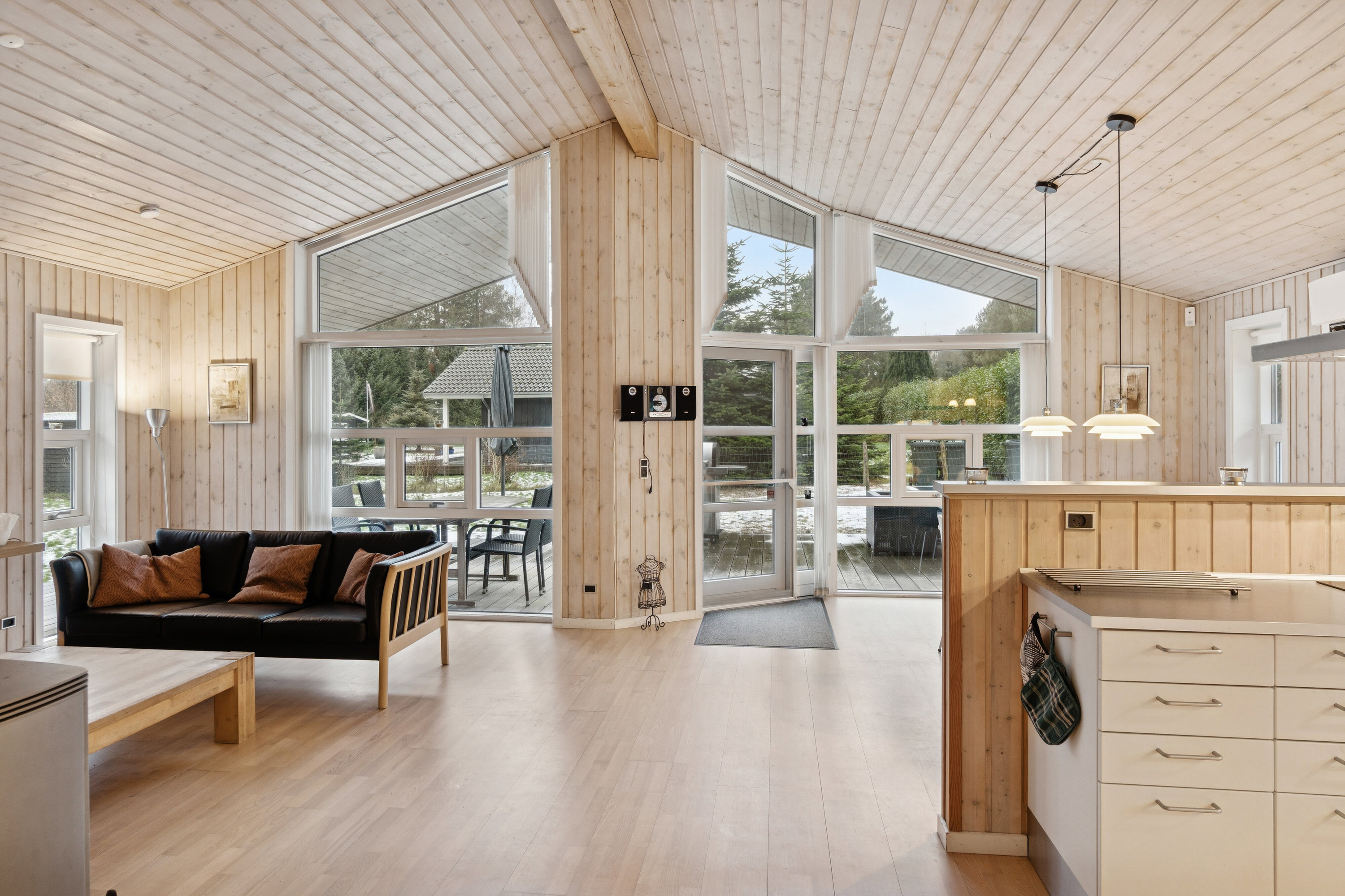 Fremhævet stue billede i fuldskærmstilstand. Billede af Trekronervej 52, Gudmindrup Lyng, 4573 Højby