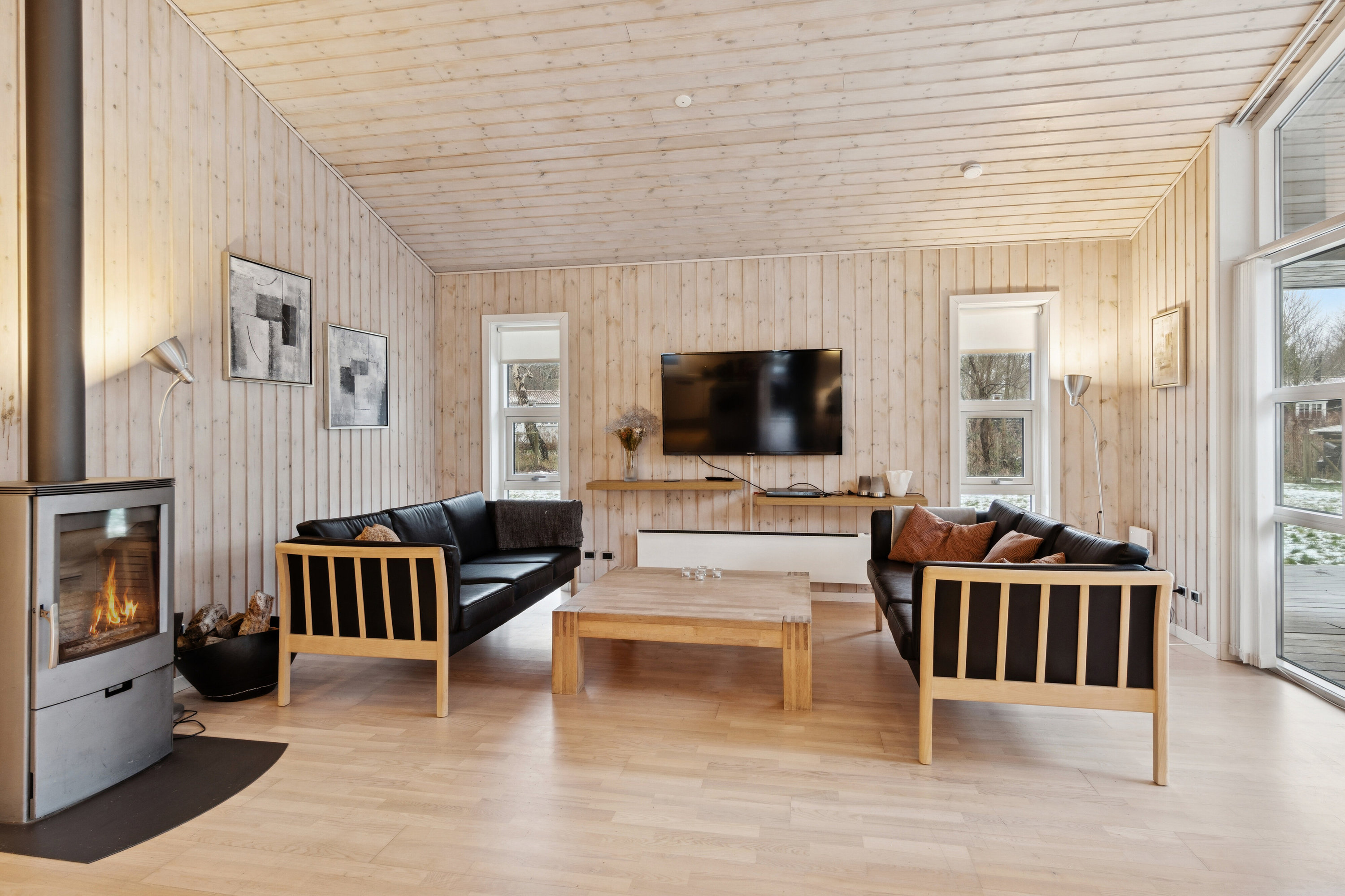 Fremhævet stue billede i fuldskærmstilstand. Billede af Trekronervej 52, Gudmindrup Lyng, 4573 Højby