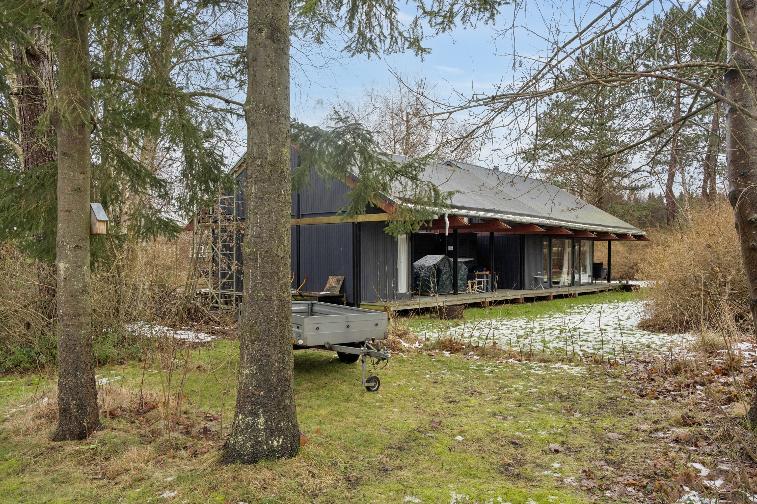 Fremhævet set fra haven billede i fuldskærmstilstand. Billede af Drosselvej 1, Villingerød, 3120 Dronningmølle